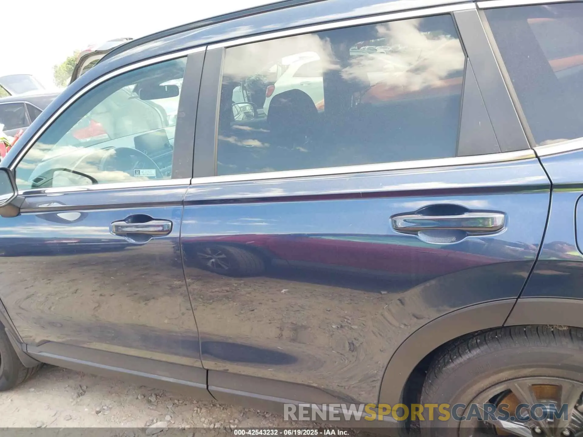 14 Photograph of a damaged car 5J6RS5H58RL004799 HONDA CR-V HYBRID 2024