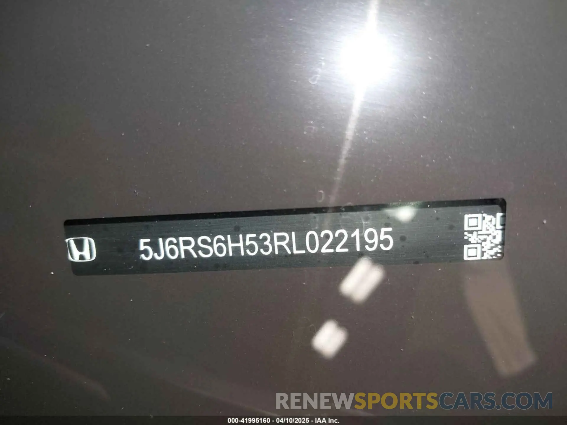 17 Photograph of a damaged car 5J6RS6H53RL022195 HONDA CR-V HYBRID 2024