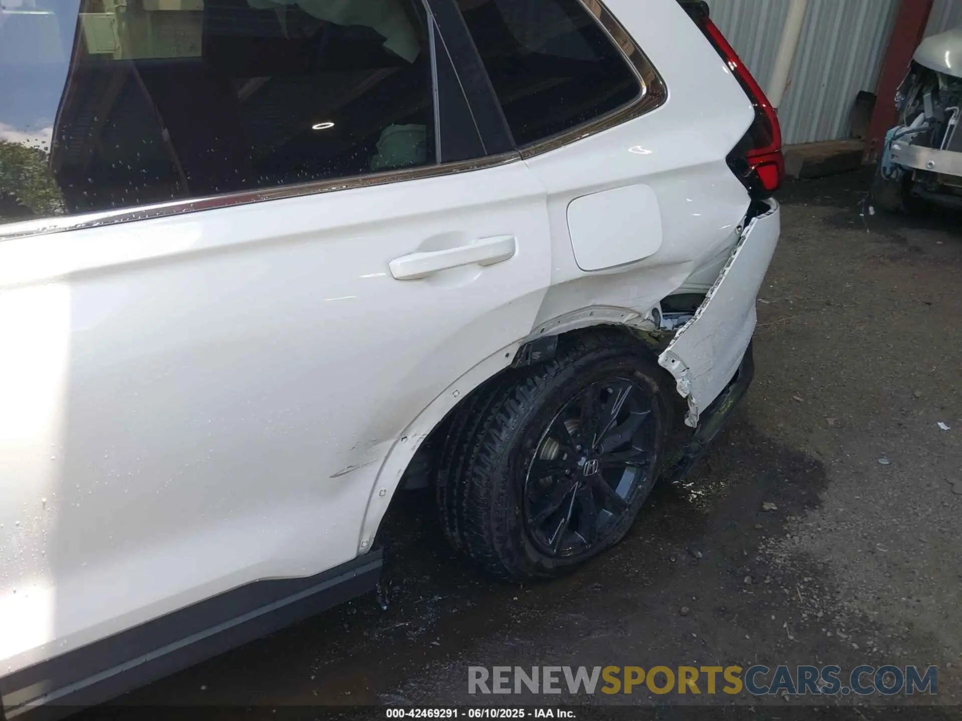 6 Photograph of a damaged car 5J6RS6H58RL014920 HONDA CR-V HYBRID 2024
