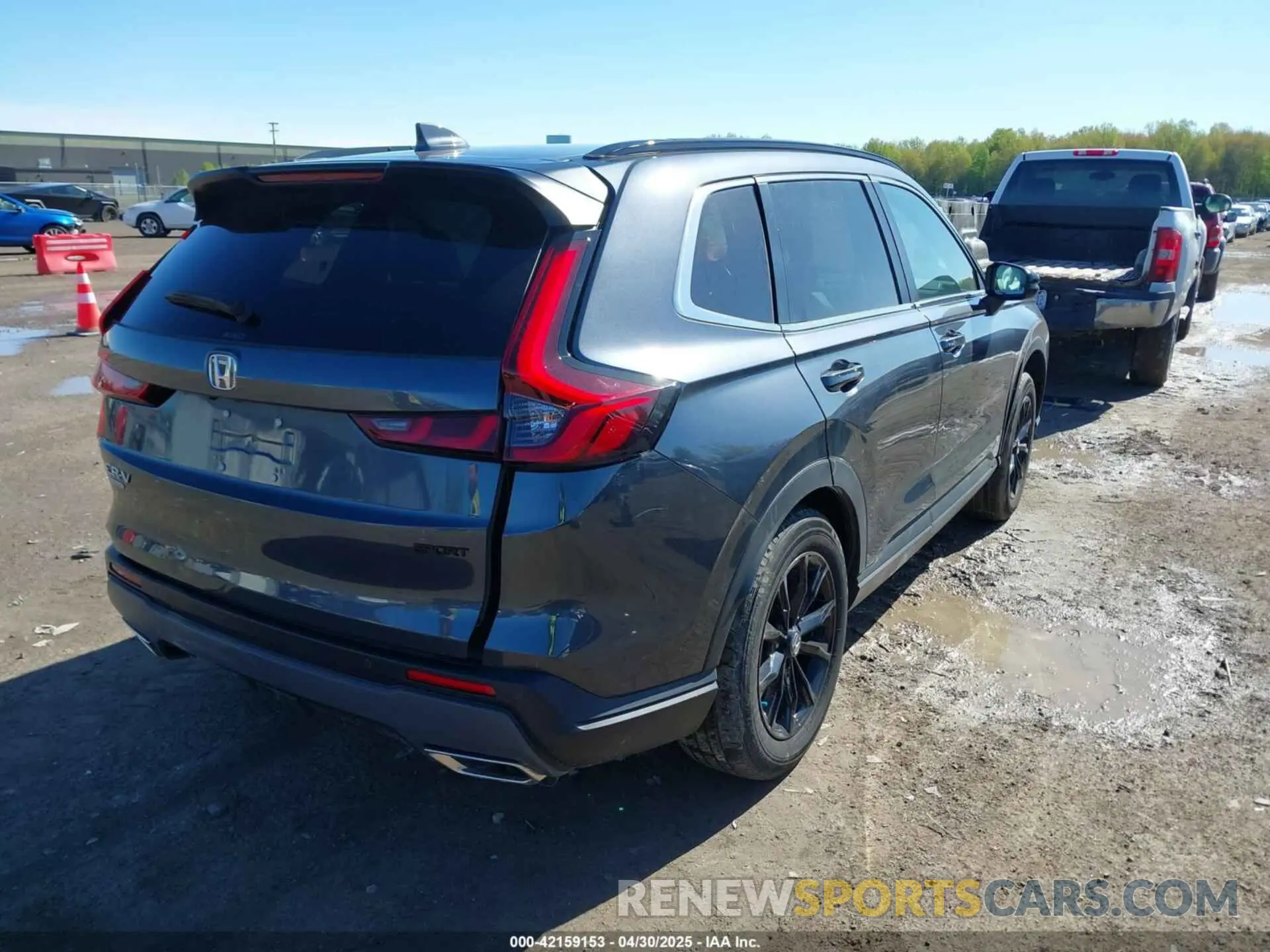 4 Photograph of a damaged car 5J6RS6H80RL029714 HONDA CR-V HYBRID 2024