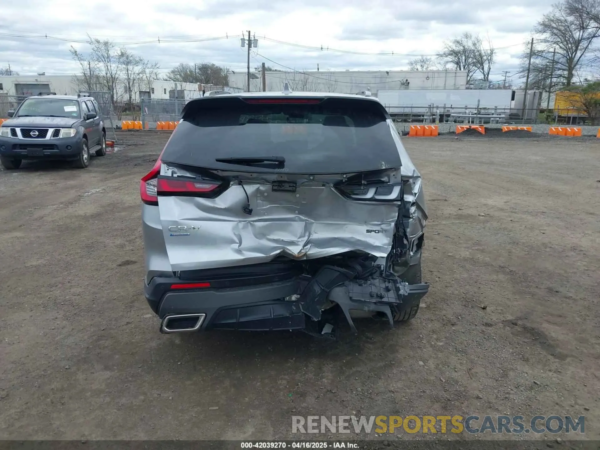 16 Photograph of a damaged car 5J6RS6H87RL019150 HONDA CR-V HYBRID 2024