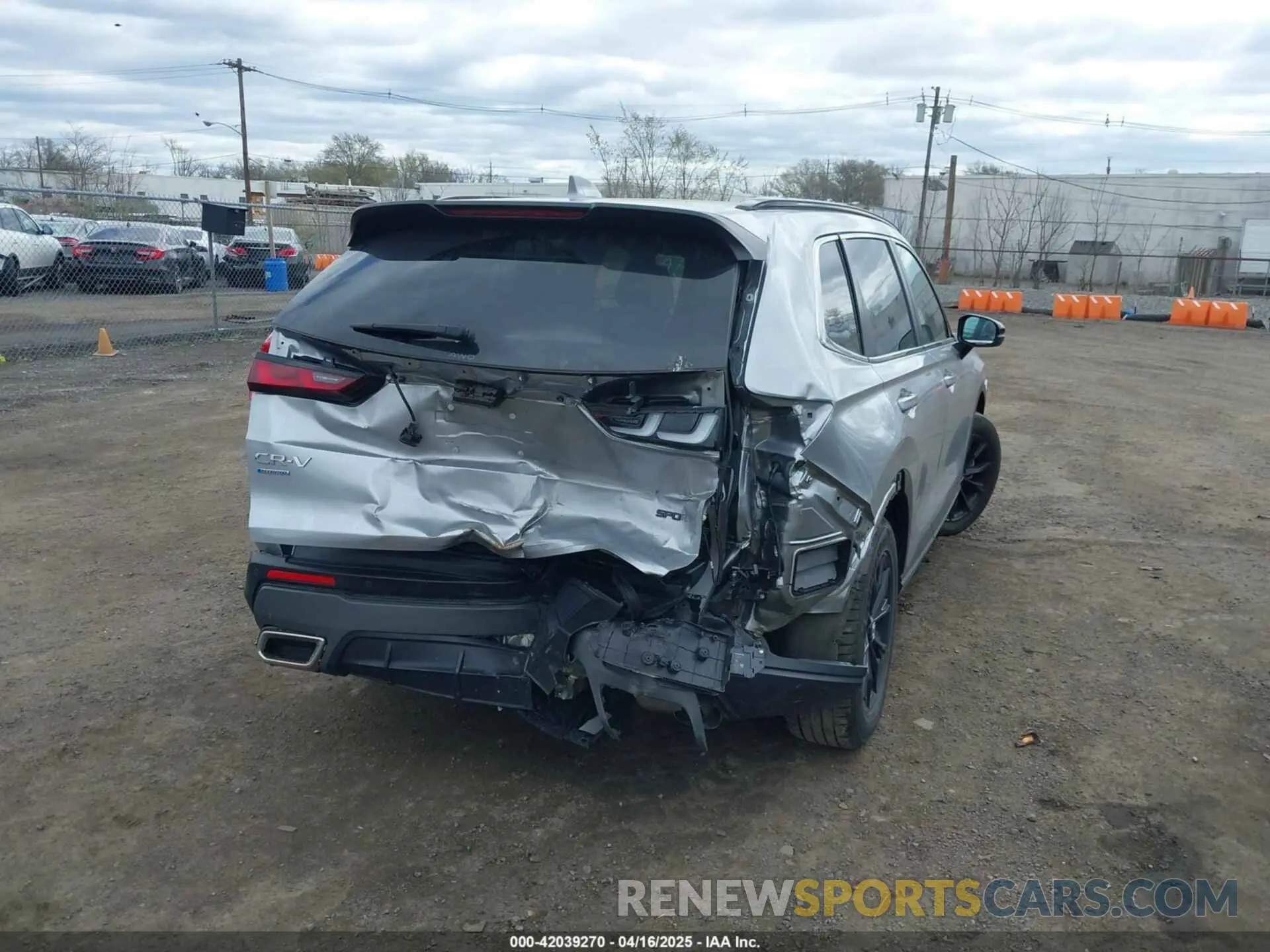 6 Photograph of a damaged car 5J6RS6H87RL019150 HONDA CR-V HYBRID 2024