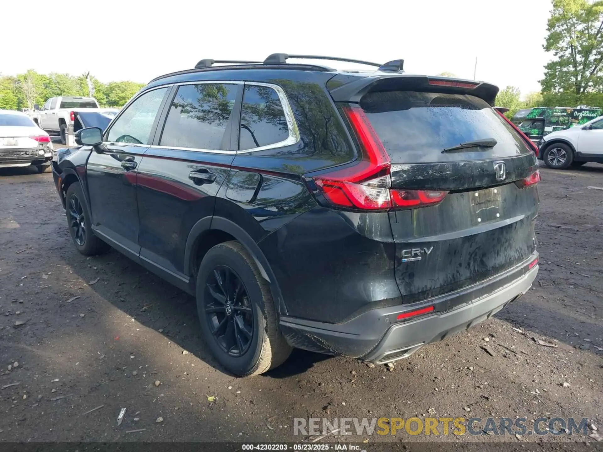 3 Photograph of a damaged car 5J6RS6H88RL013129 HONDA CR-V HYBRID 2024