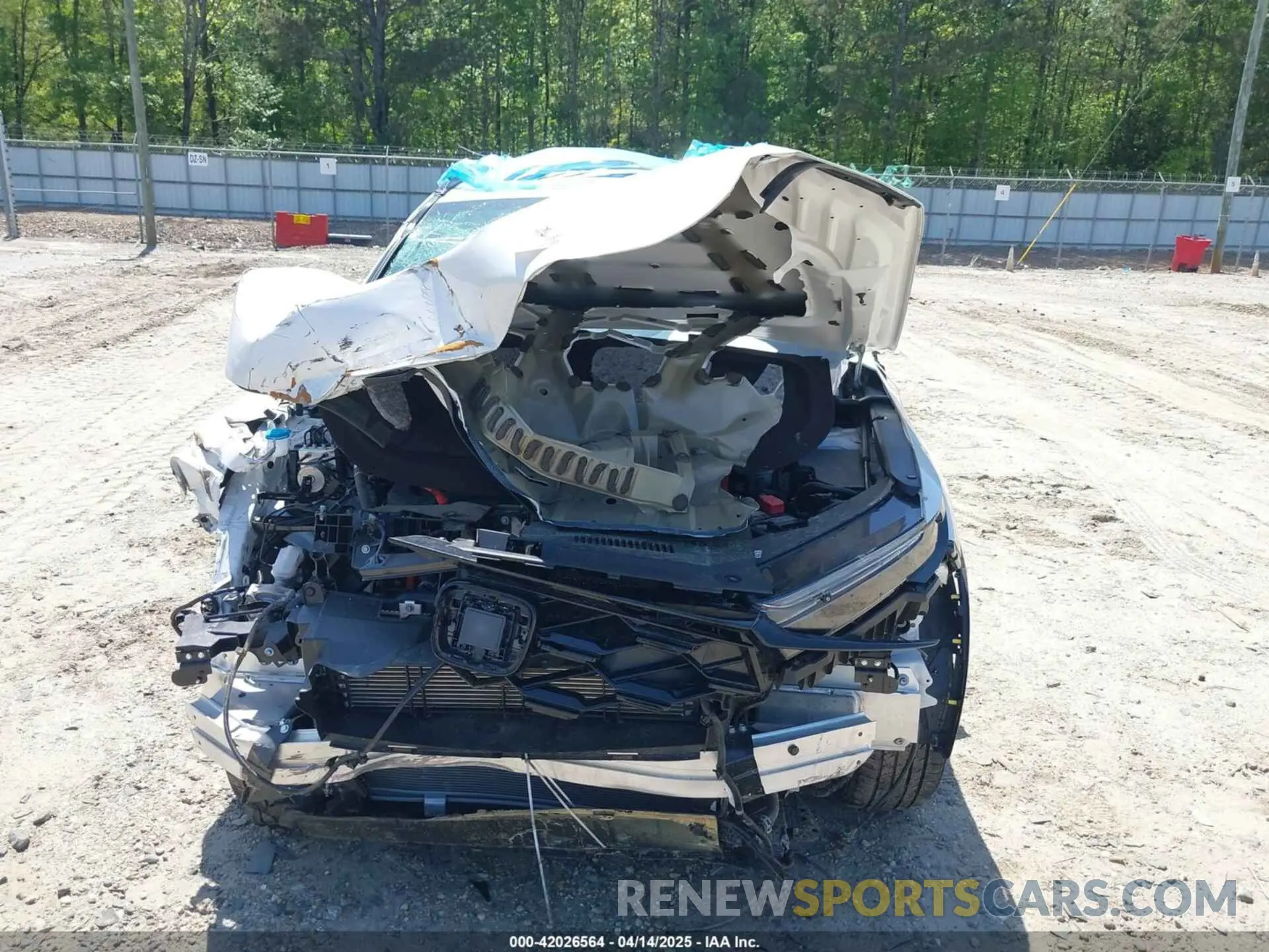 11 Photograph of a damaged car 5J6RS6H89RL036760 HONDA CR-V HYBRID 2024