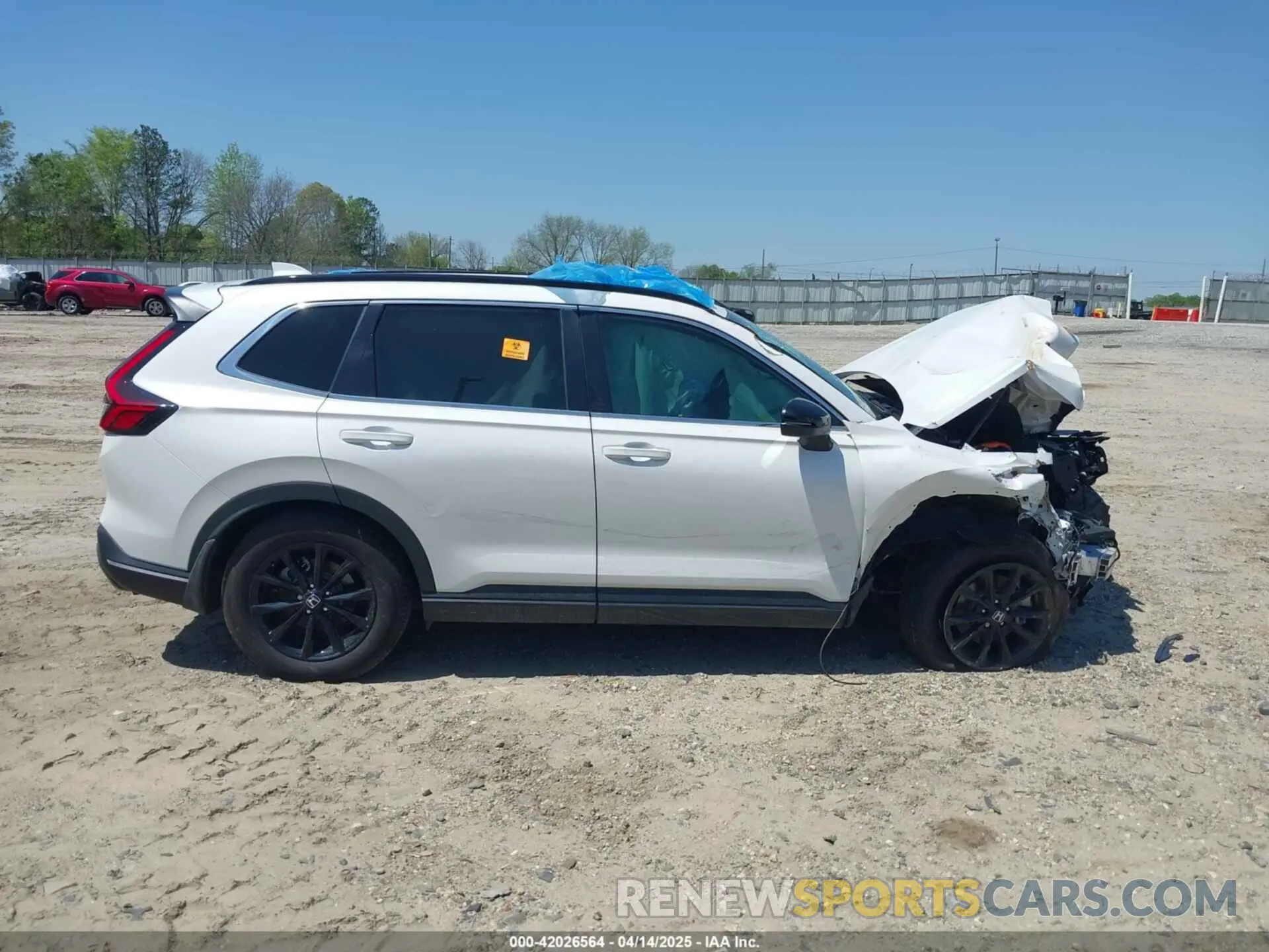12 Photograph of a damaged car 5J6RS6H89RL036760 HONDA CR-V HYBRID 2024