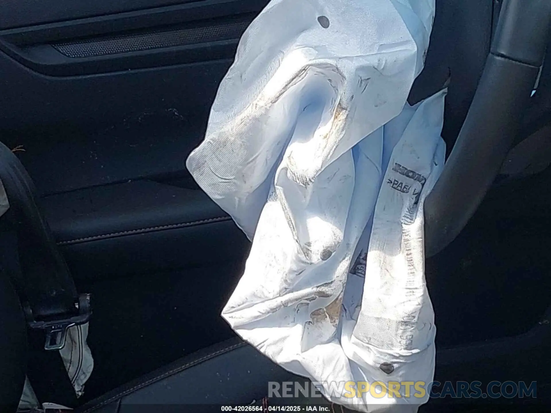17 Photograph of a damaged car 5J6RS6H89RL036760 HONDA CR-V HYBRID 2024