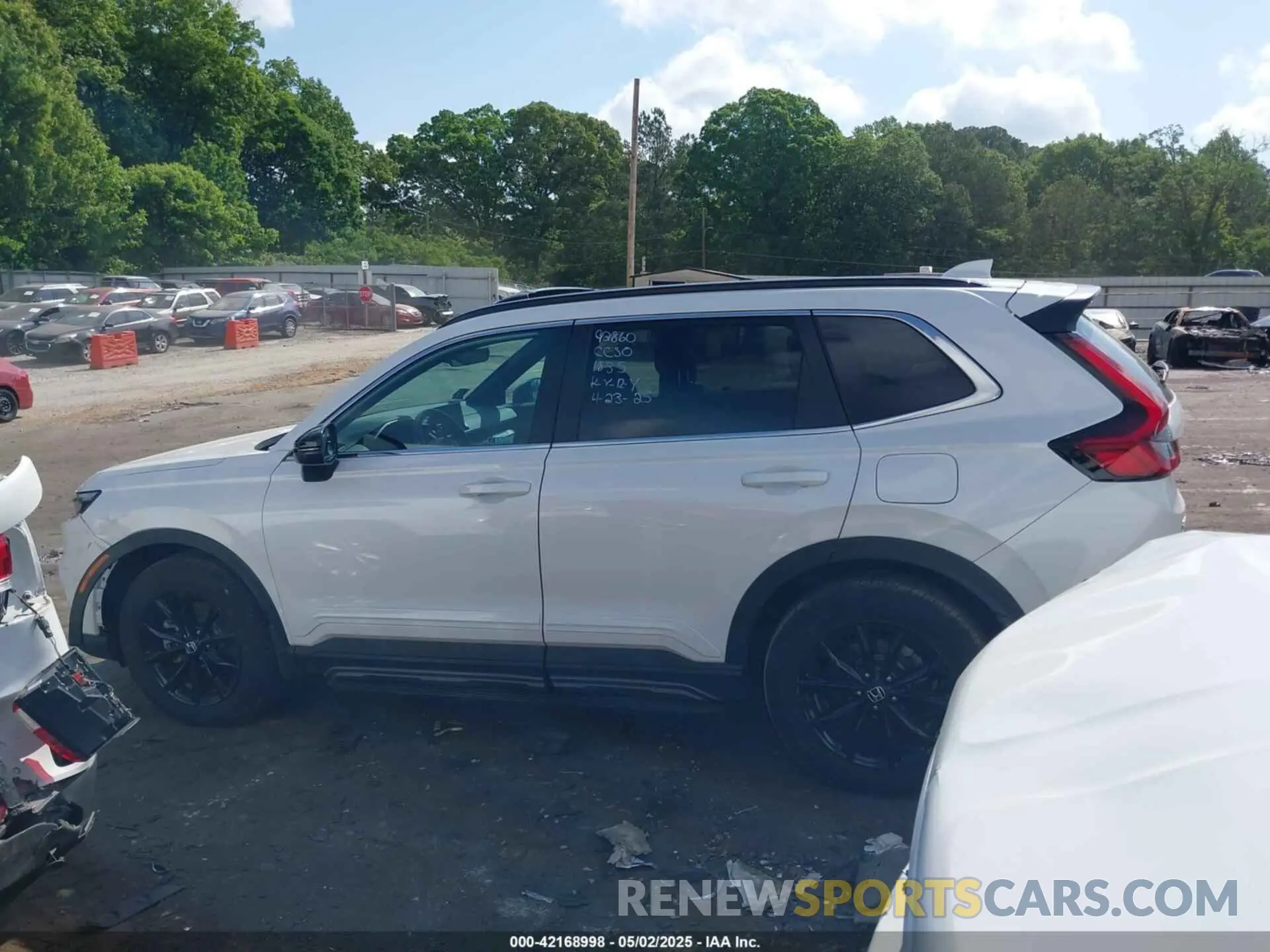 14 Photograph of a damaged car 5J6RS6H8XRL011835 HONDA CR-V HYBRID 2024