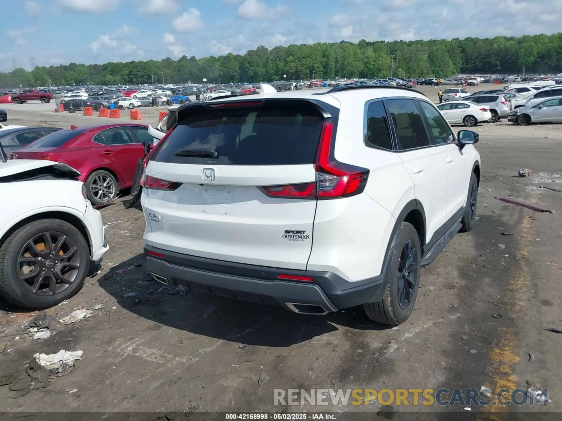 4 Photograph of a damaged car 5J6RS6H8XRL011835 HONDA CR-V HYBRID 2024