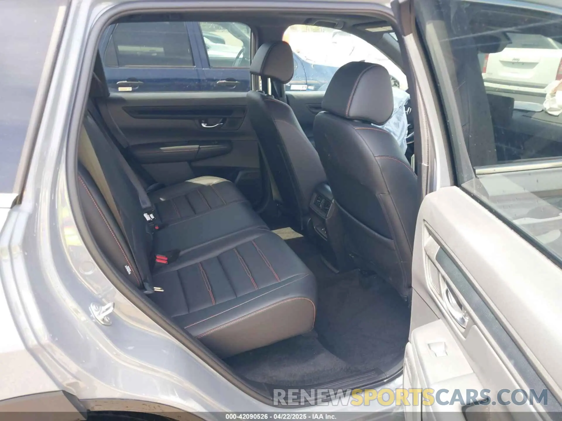 8 Photograph of a damaged car 5J6RS6H8XRL022690 HONDA CR-V HYBRID 2024