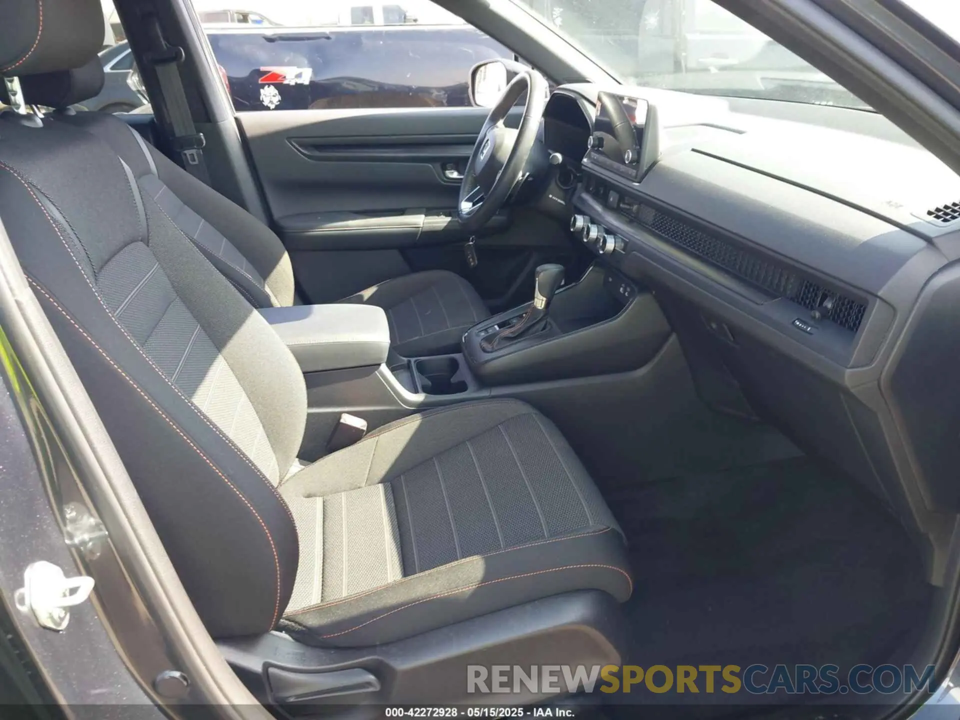 5 Photograph of a damaged car 7FARS5H51RE000395 HONDA CR-V HYBRID 2024