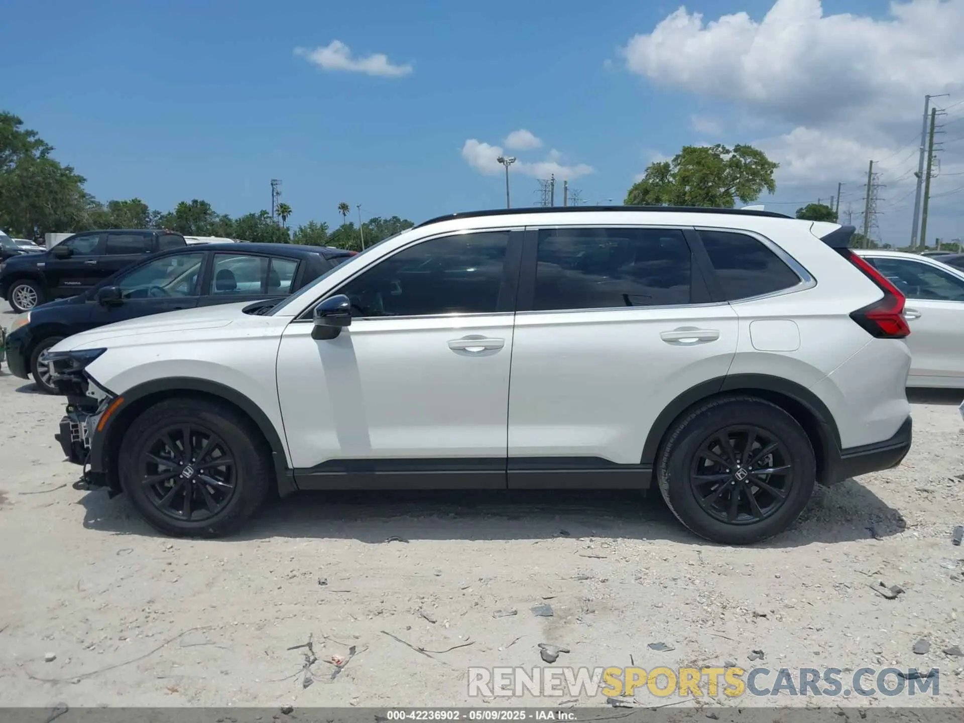 15 Photograph of a damaged car 7FARS5H51RE002552 HONDA CR-V HYBRID 2024