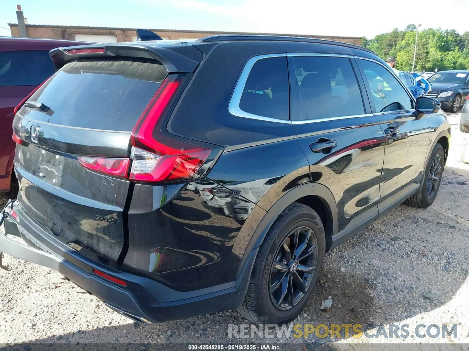 4 Photograph of a damaged car 7FARS5H51RE037401 HONDA CR-V HYBRID 2024