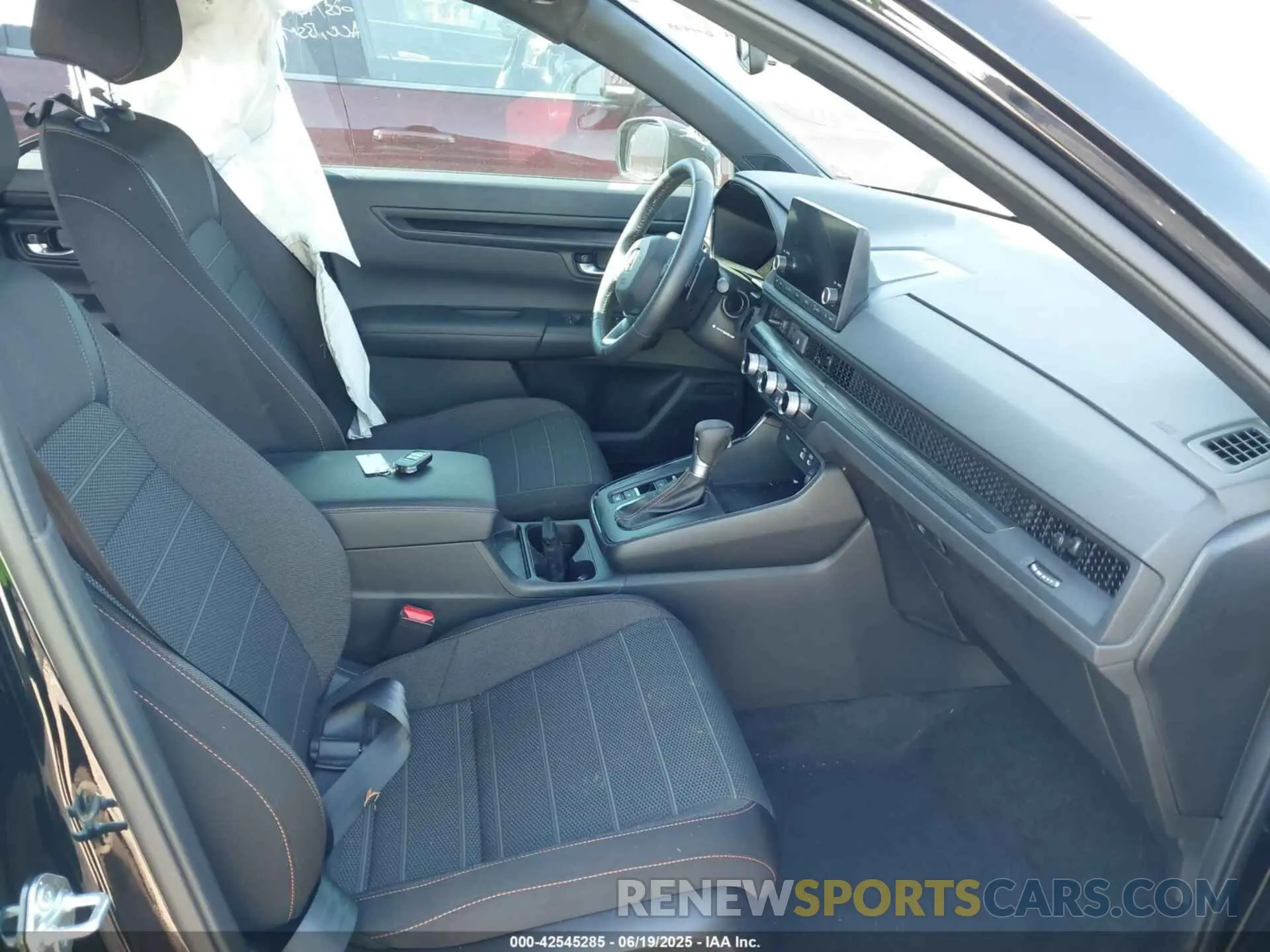 5 Photograph of a damaged car 7FARS5H51RE037401 HONDA CR-V HYBRID 2024