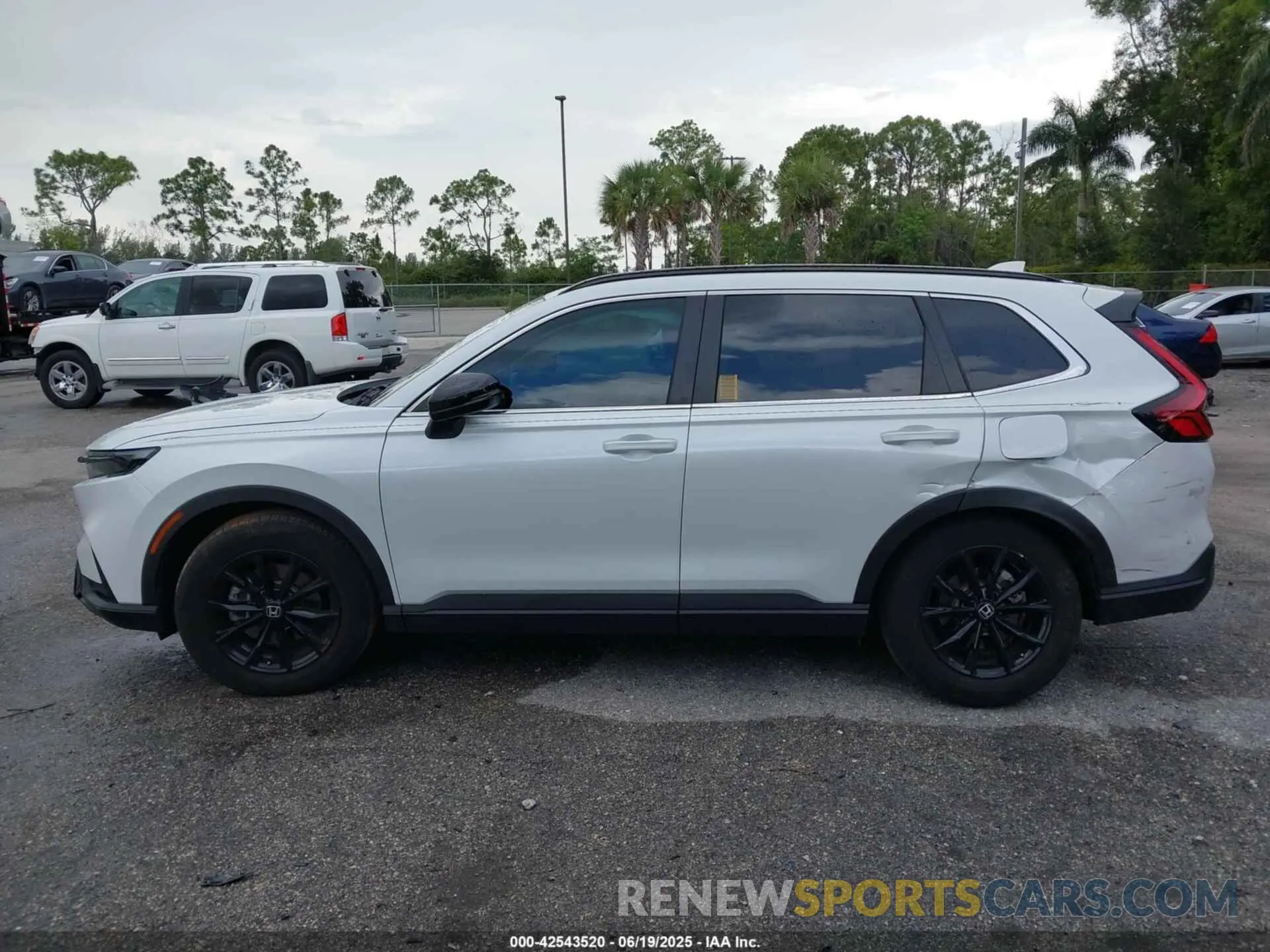 15 Photograph of a damaged car 7FARS5H54RE004781 HONDA CR-V HYBRID 2024