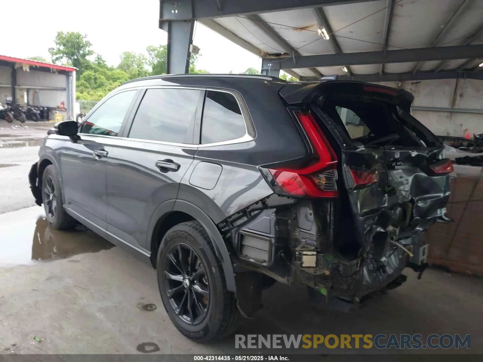 3 Photograph of a damaged car 7FARS5H58RE011698 HONDA CR-V HYBRID 2024