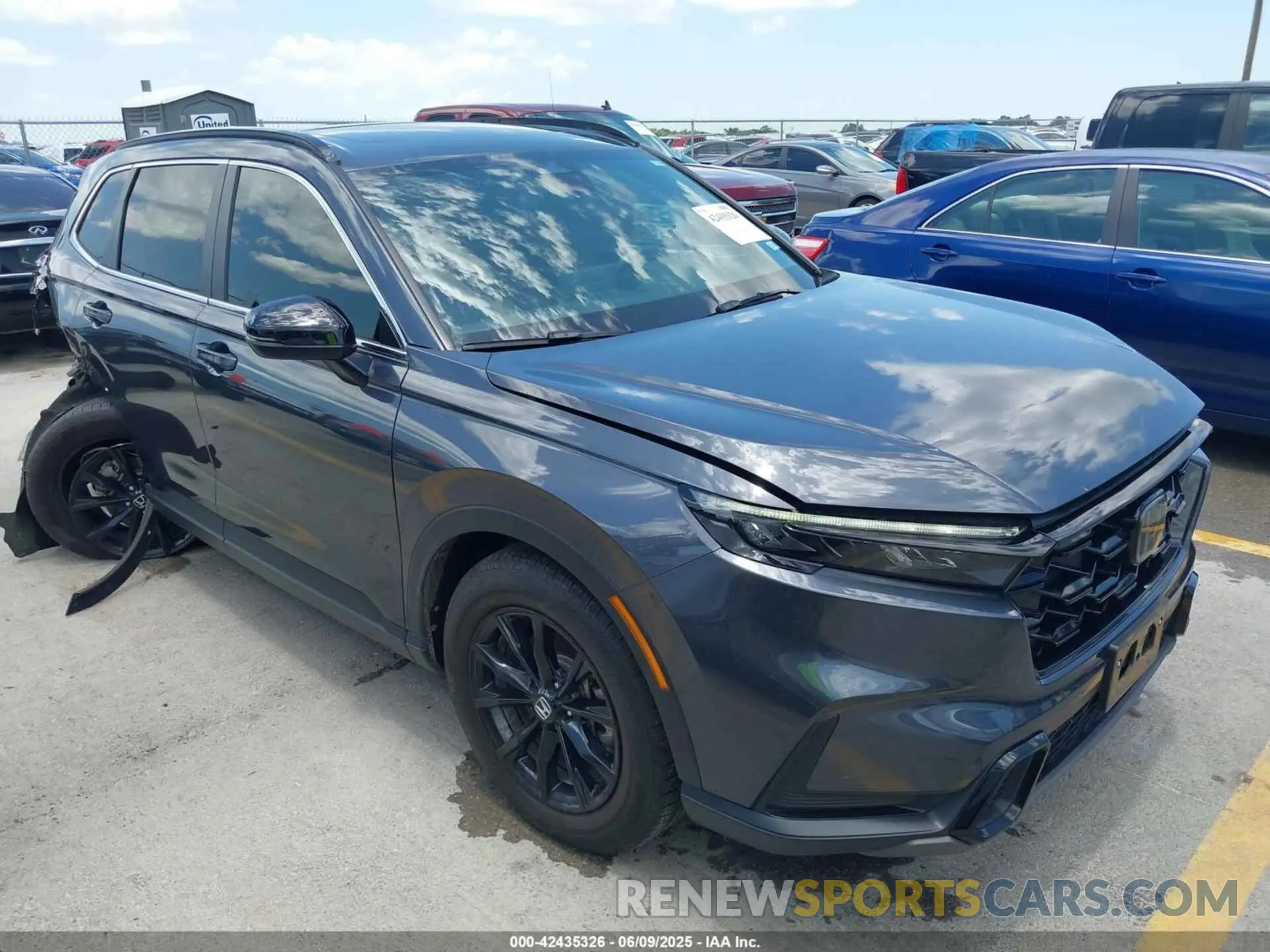 1 Photograph of a damaged car 7FARS5H59RE021415 HONDA CR-V HYBRID 2024
