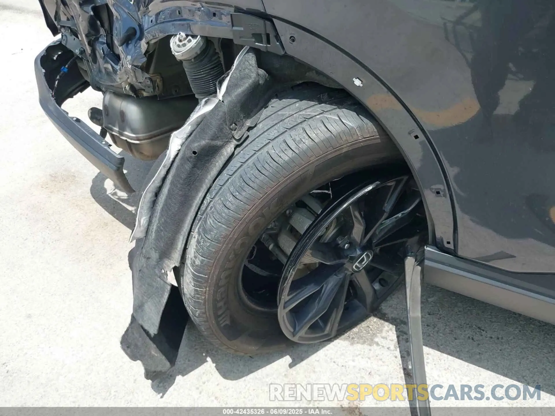 17 Photograph of a damaged car 7FARS5H59RE021415 HONDA CR-V HYBRID 2024