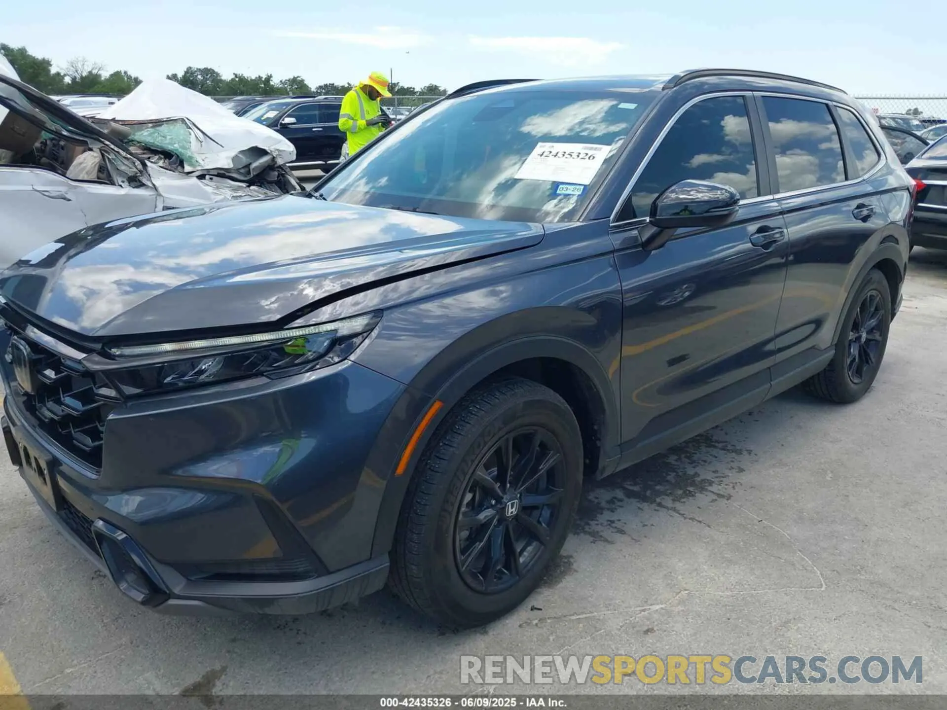 2 Photograph of a damaged car 7FARS5H59RE021415 HONDA CR-V HYBRID 2024