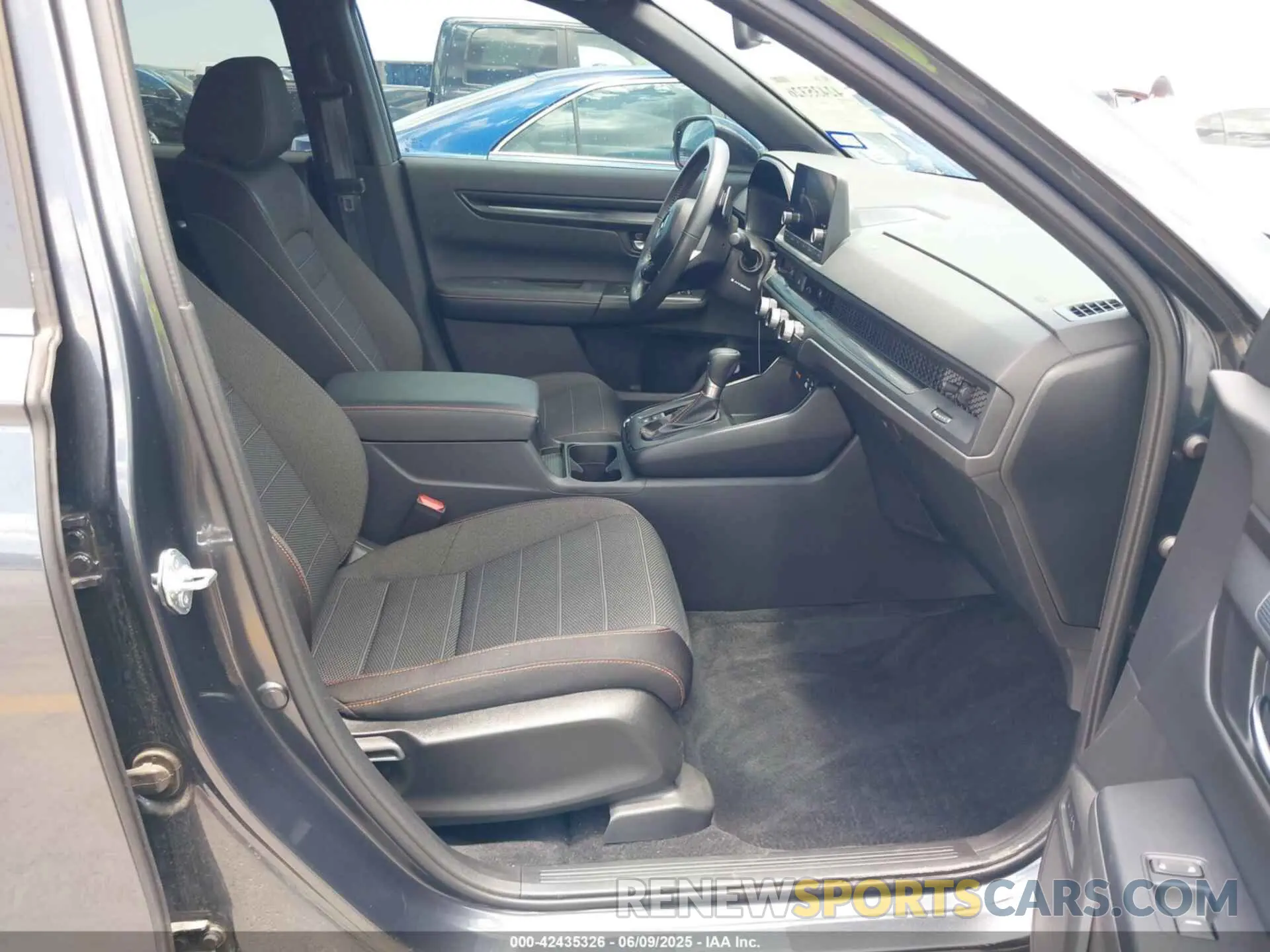 5 Photograph of a damaged car 7FARS5H59RE021415 HONDA CR-V HYBRID 2024