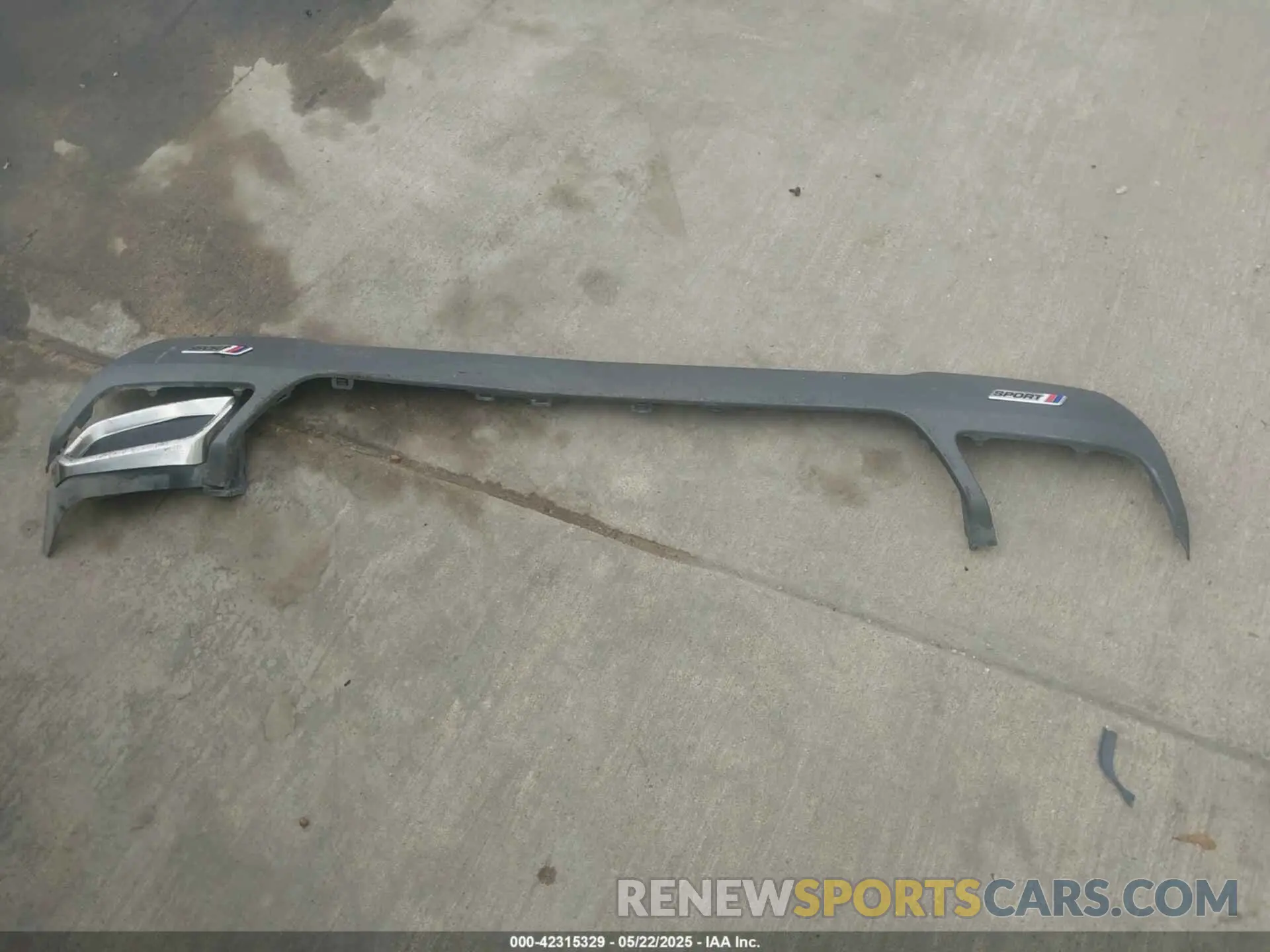 12 Photograph of a damaged car 7FARS5H81RE023590 HONDA CR-V HYBRID 2024