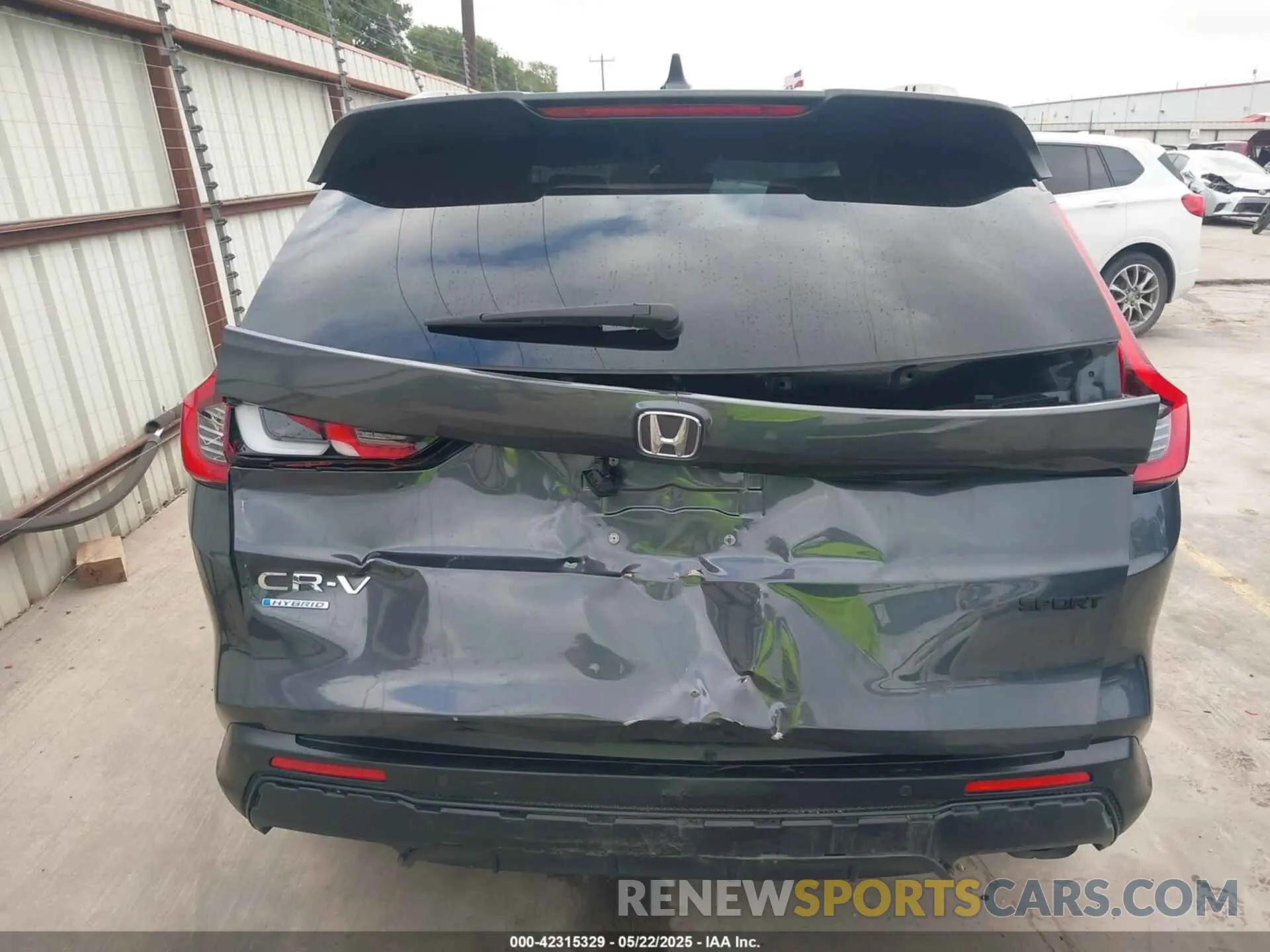 17 Photograph of a damaged car 7FARS5H81RE023590 HONDA CR-V HYBRID 2024