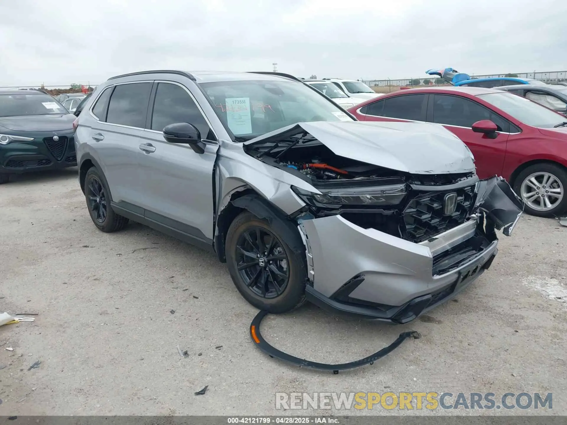 1 Photograph of a damaged car 7FARS5H88RE022453 HONDA CR-V HYBRID 2024
