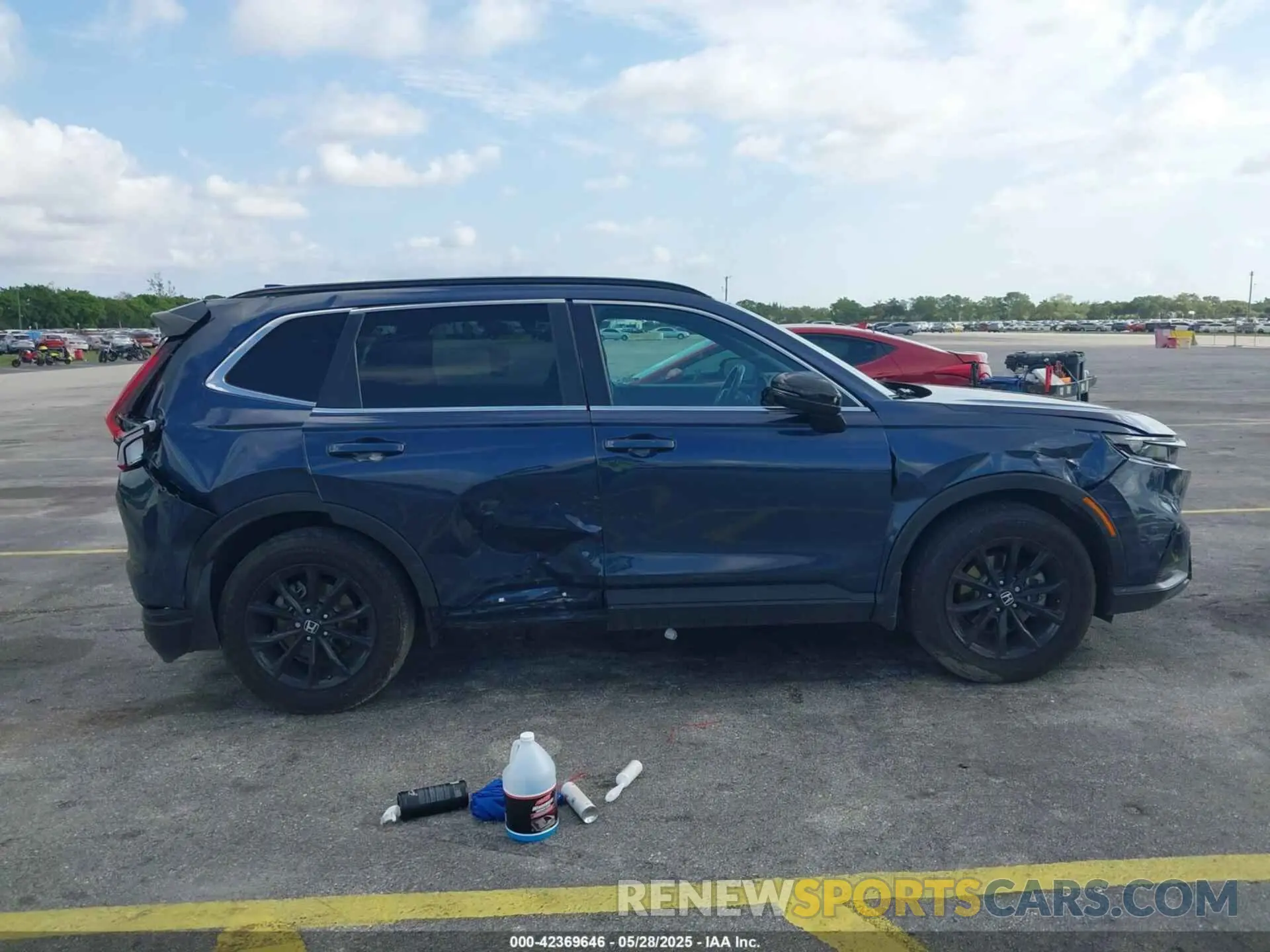 13 Photograph of a damaged car 7FARS6H58RE014140 HONDA CR-V HYBRID 2024