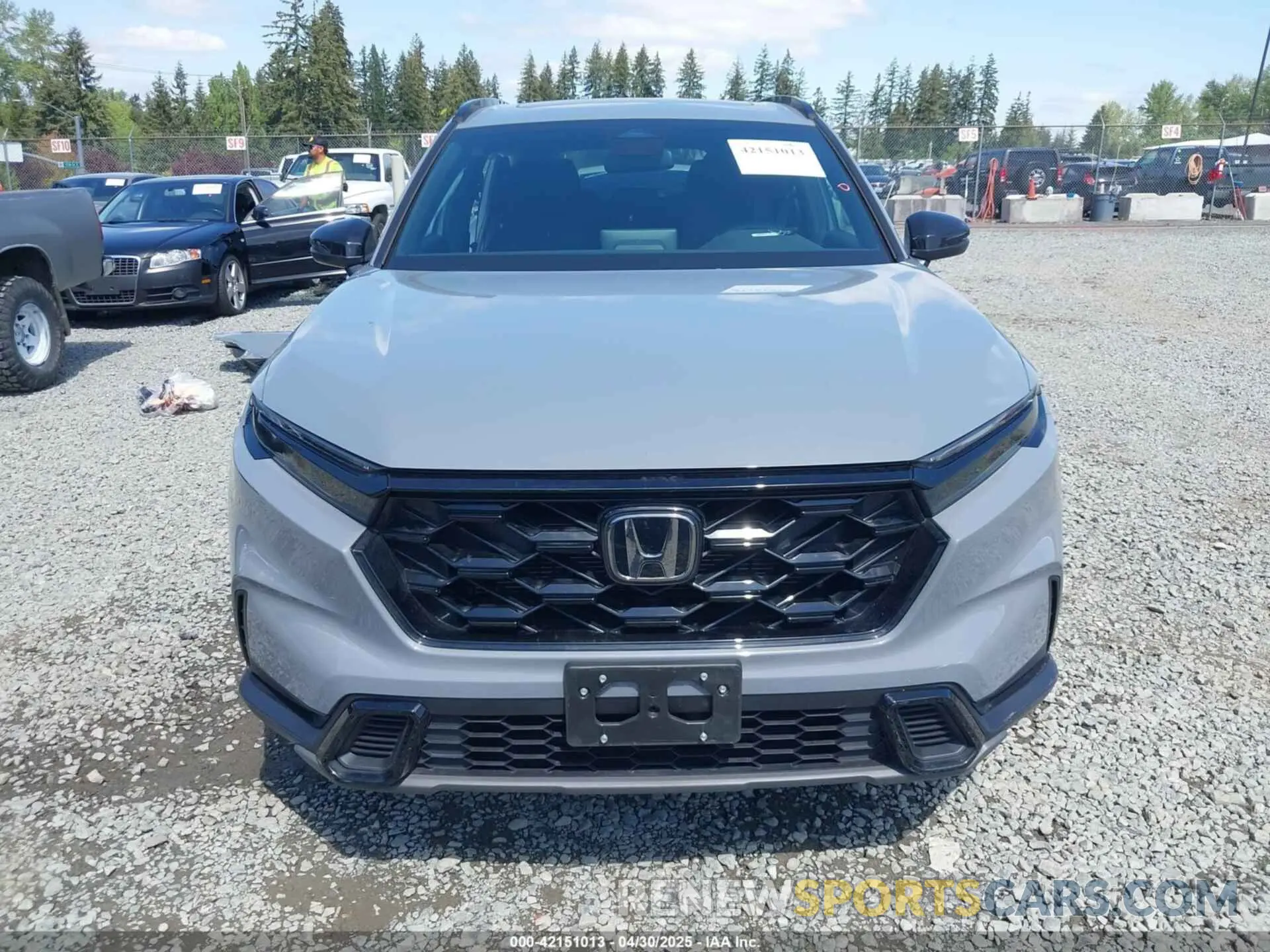 13 Photograph of a damaged car 7FARS6H59RE059541 HONDA CR-V HYBRID 2024