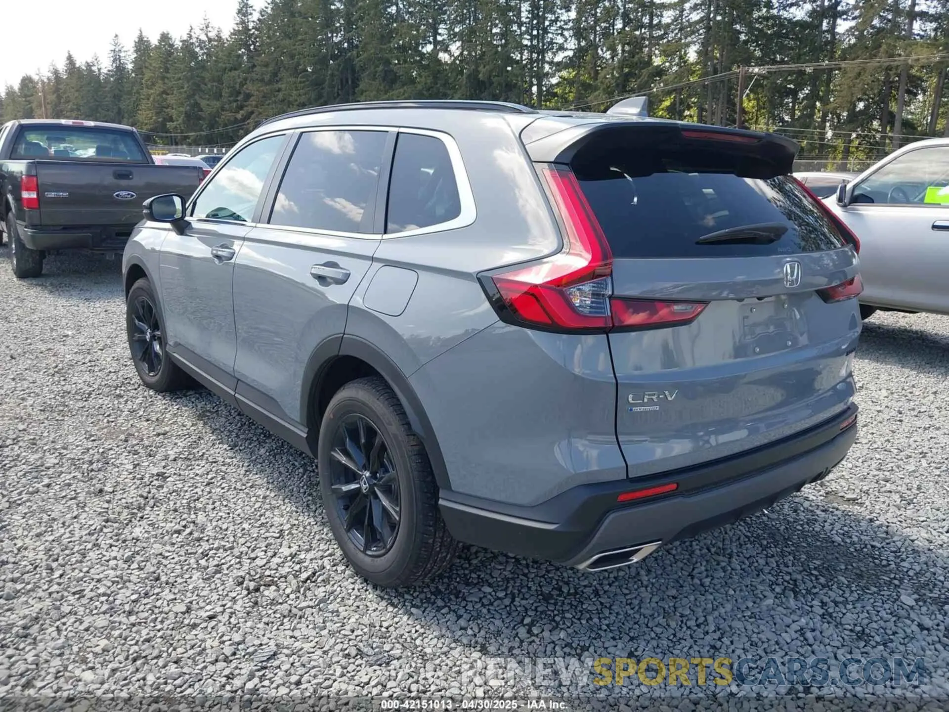 3 Photograph of a damaged car 7FARS6H59RE059541 HONDA CR-V HYBRID 2024