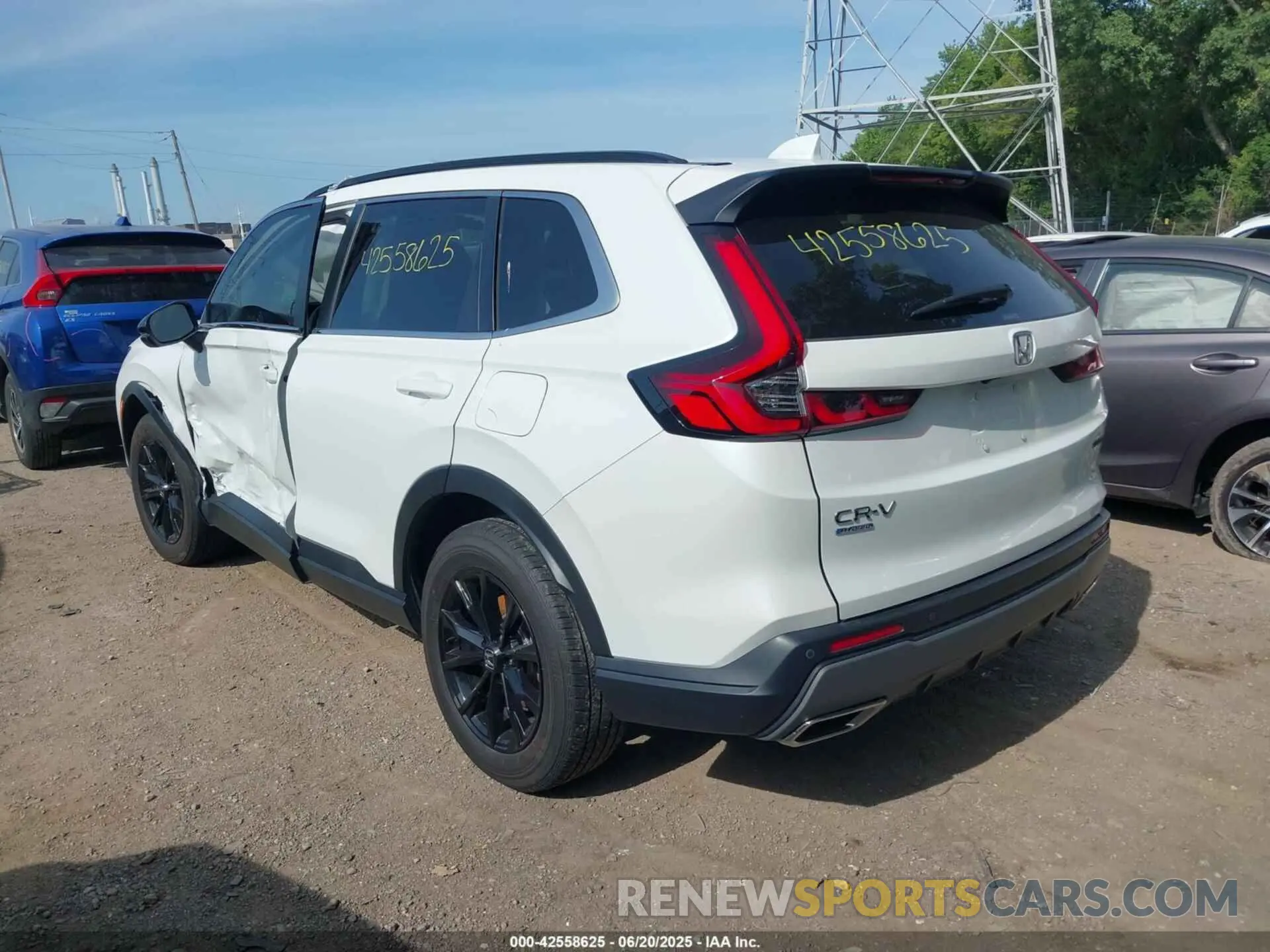 3 Photograph of a damaged car 7FARS6H83RE056497 HONDA CR-V HYBRID 2024