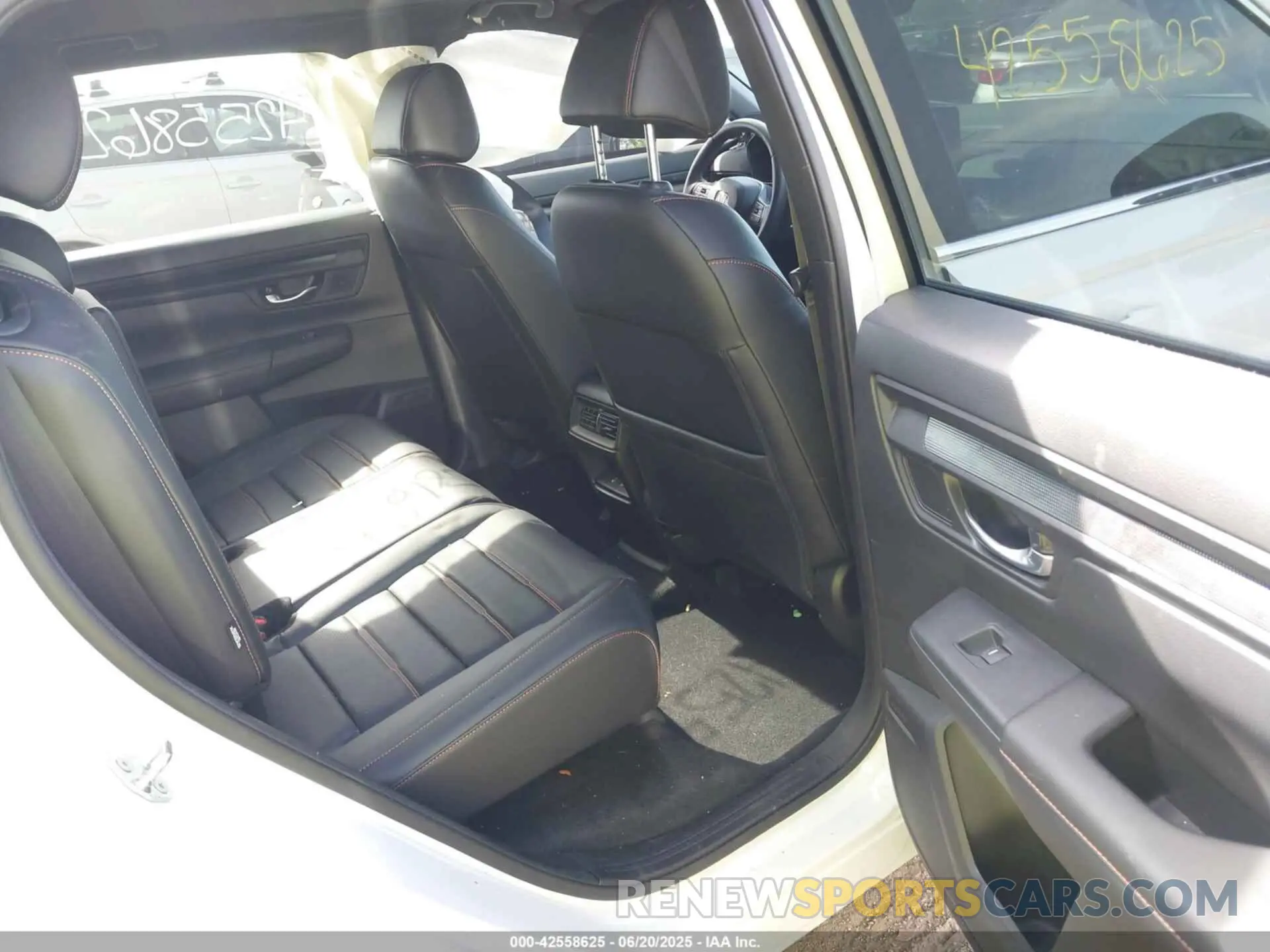 8 Photograph of a damaged car 7FARS6H83RE056497 HONDA CR-V HYBRID 2024