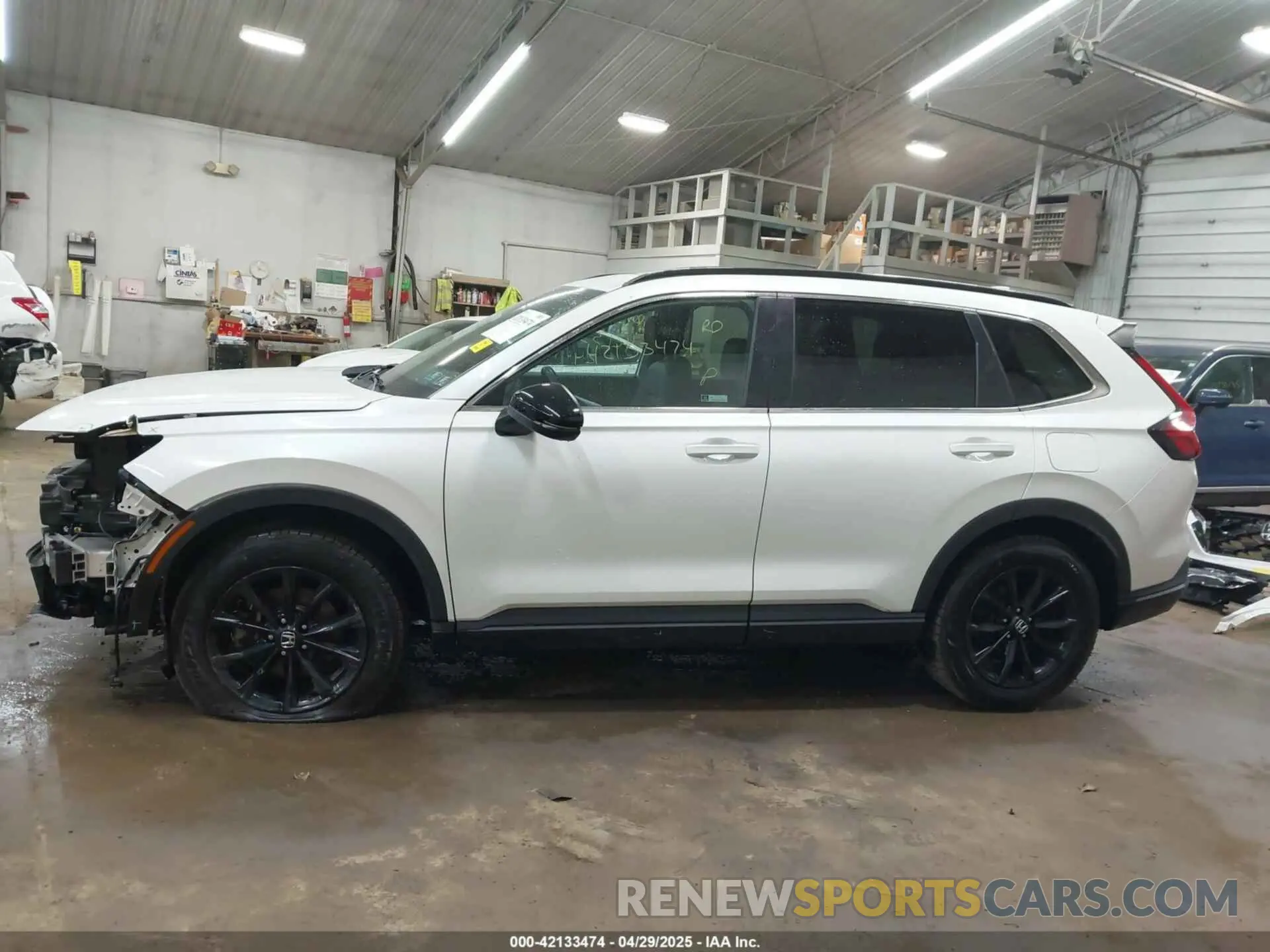 14 Photograph of a damaged car 7FARS6H84RE005266 HONDA CR-V HYBRID 2024