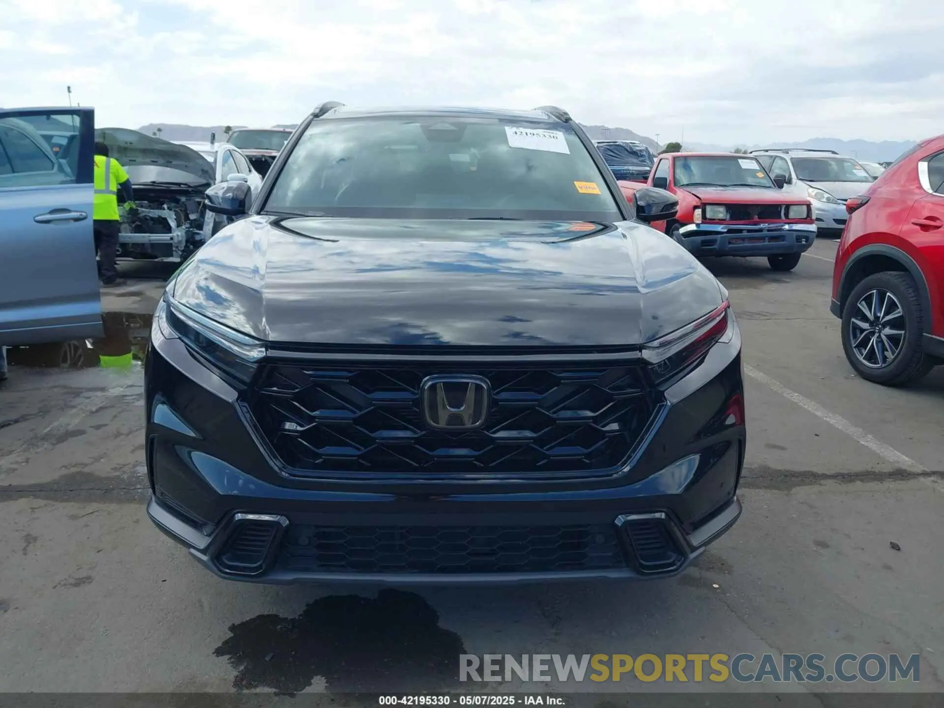13 Photograph of a damaged car 7FARS6H87RE001017 HONDA CR-V HYBRID 2024