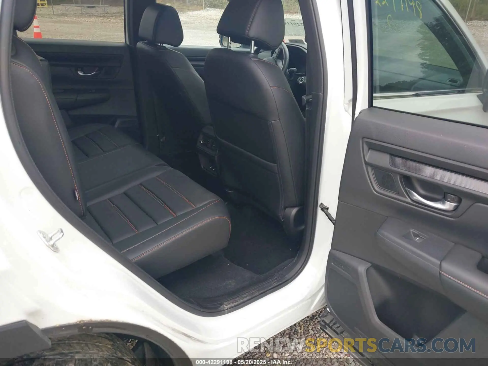 8 Photograph of a damaged car 7FARS6H88RE018666 HONDA CR-V HYBRID 2024