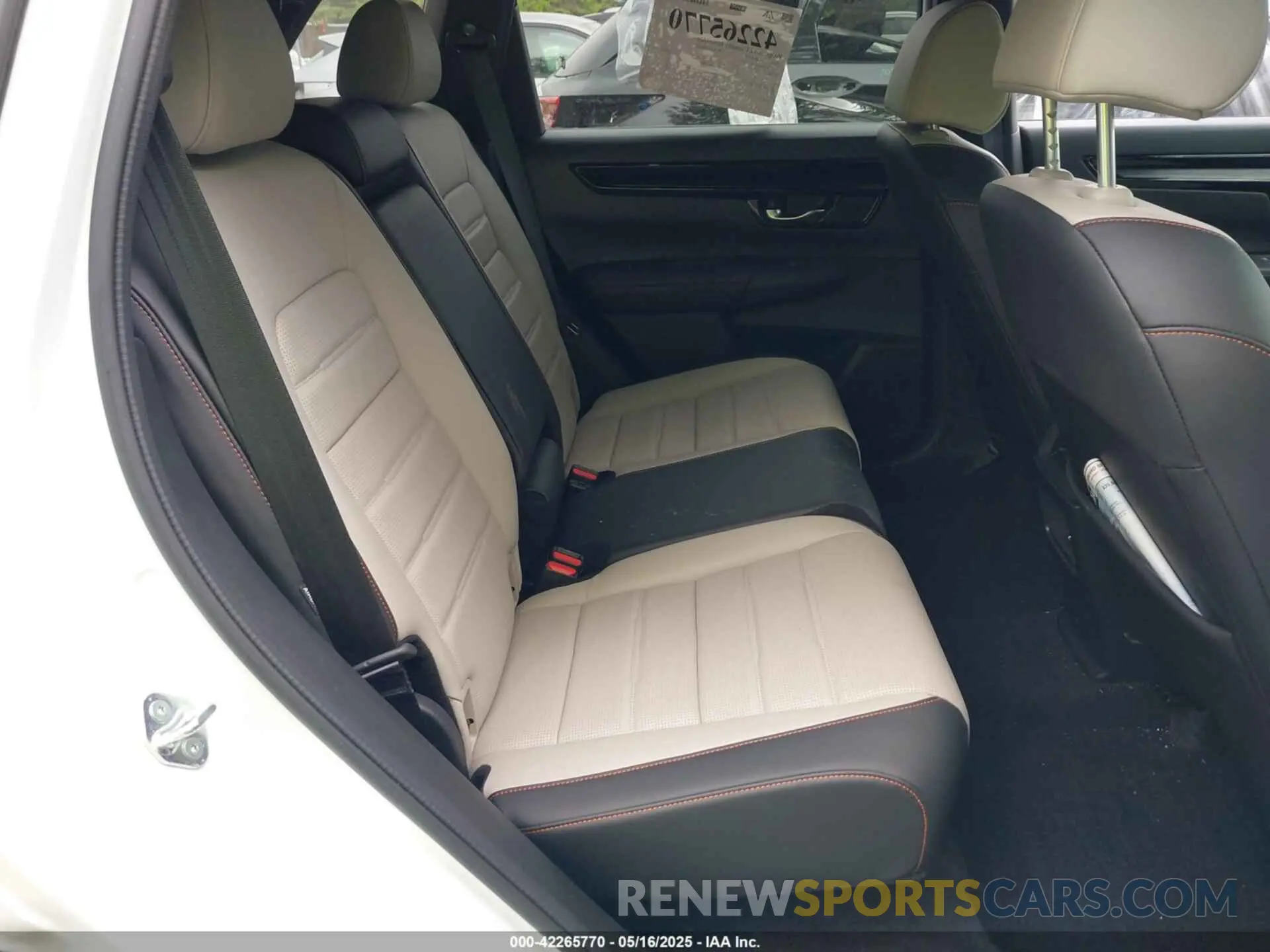 8 Photograph of a damaged car 7FARS6H93RE014727 HONDA CR-V HYBRID 2024