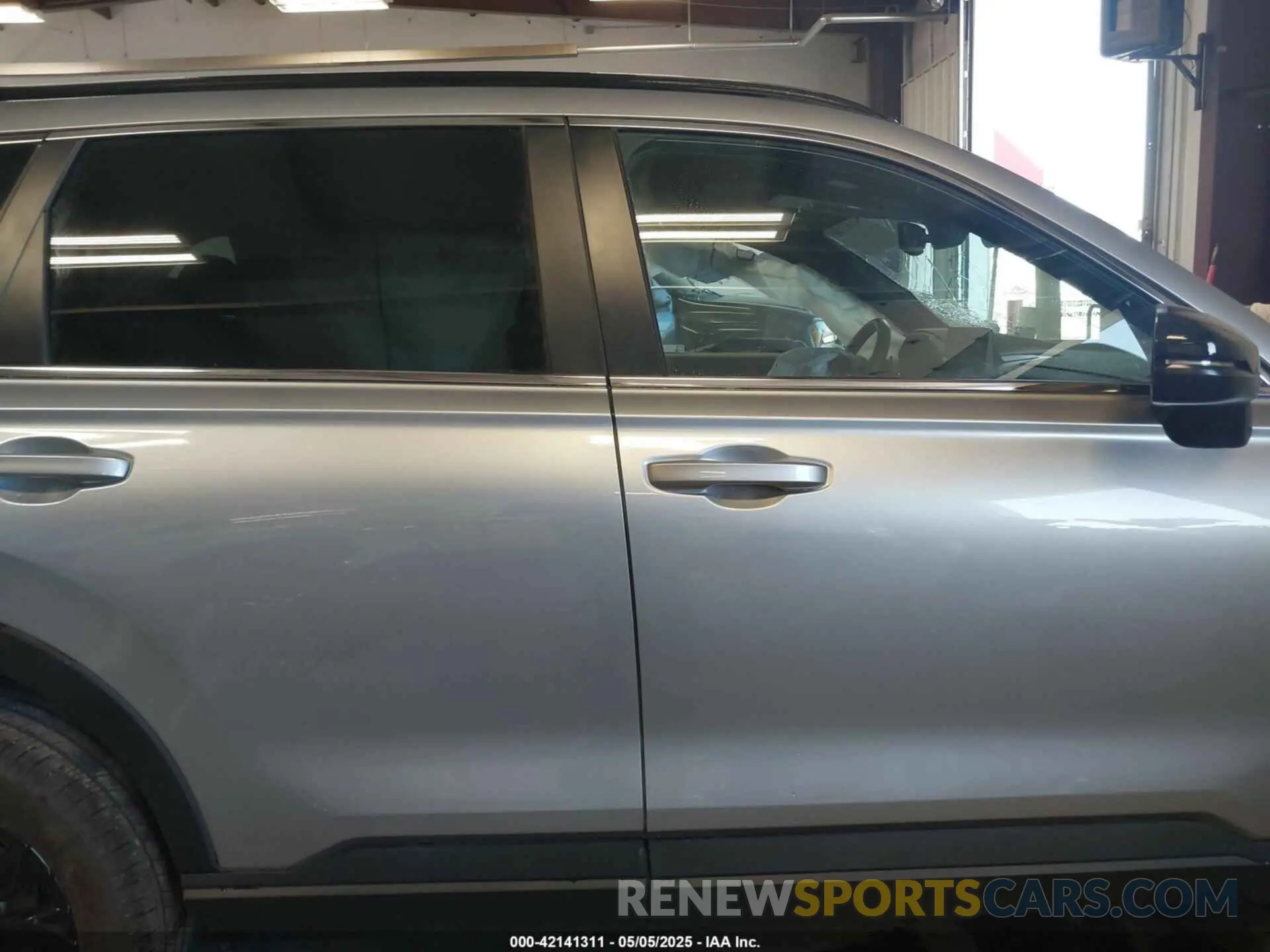 12 Photograph of a damaged car 7FARS6H93RE019572 HONDA CR-V HYBRID 2024