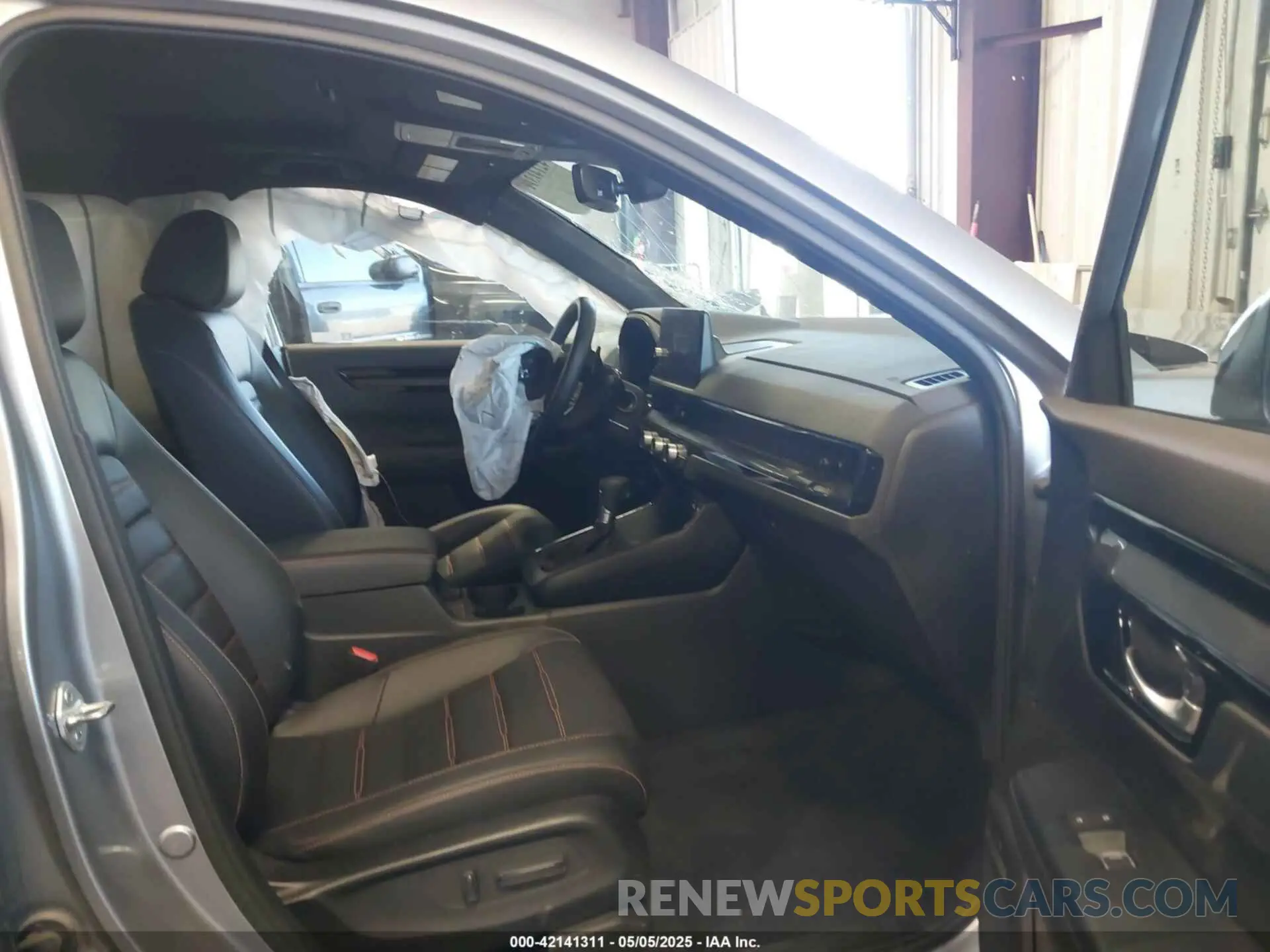 5 Photograph of a damaged car 7FARS6H93RE019572 HONDA CR-V HYBRID 2024