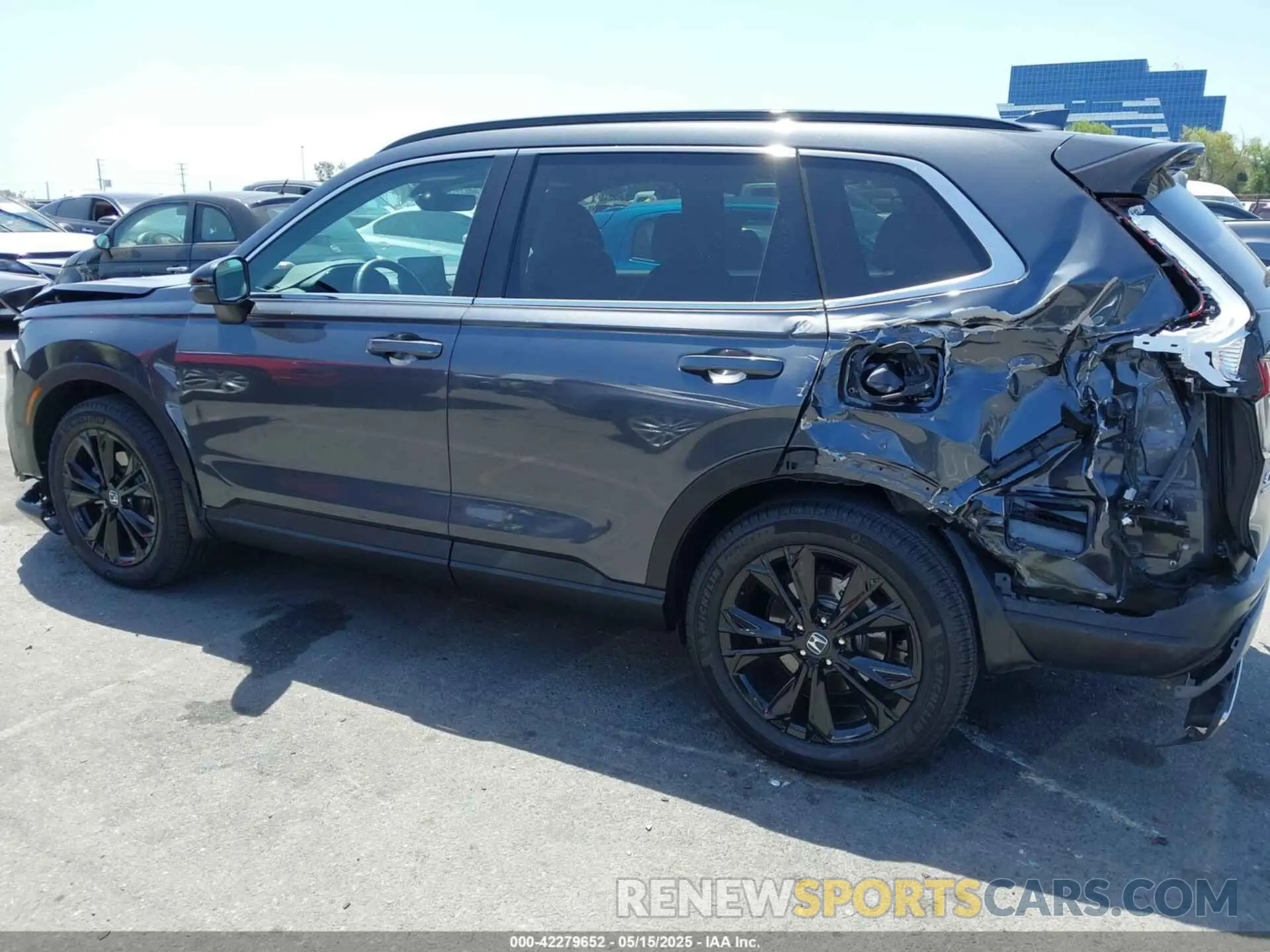 14 Photograph of a damaged car 7FARS6H94RE066125 HONDA CR-V HYBRID 2024