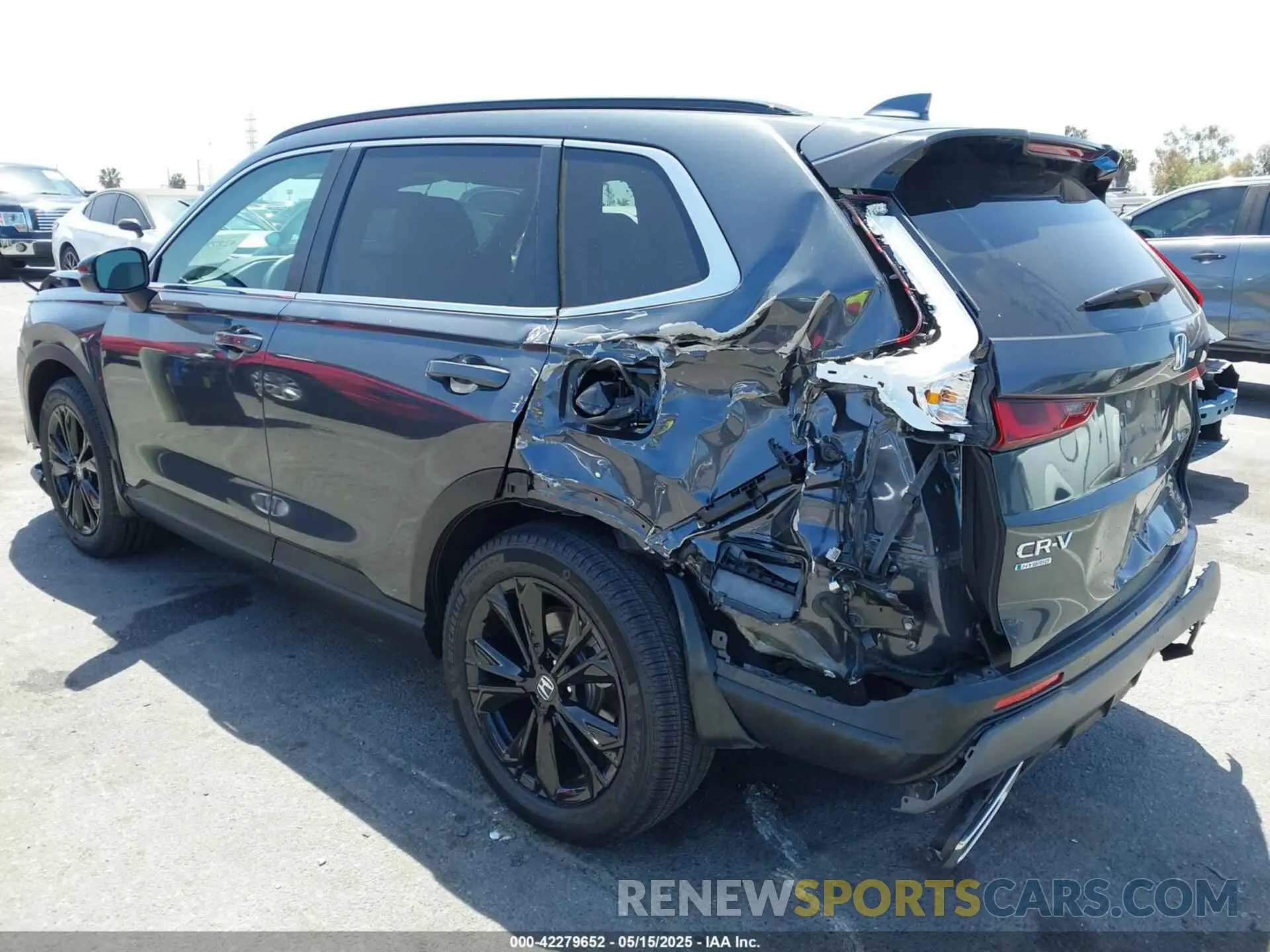 3 Photograph of a damaged car 7FARS6H94RE066125 HONDA CR-V HYBRID 2024