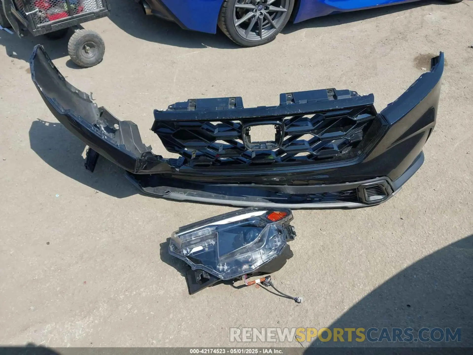 12 Photograph of a damaged car 7FARS6H94RE069011 HONDA CR-V HYBRID 2024