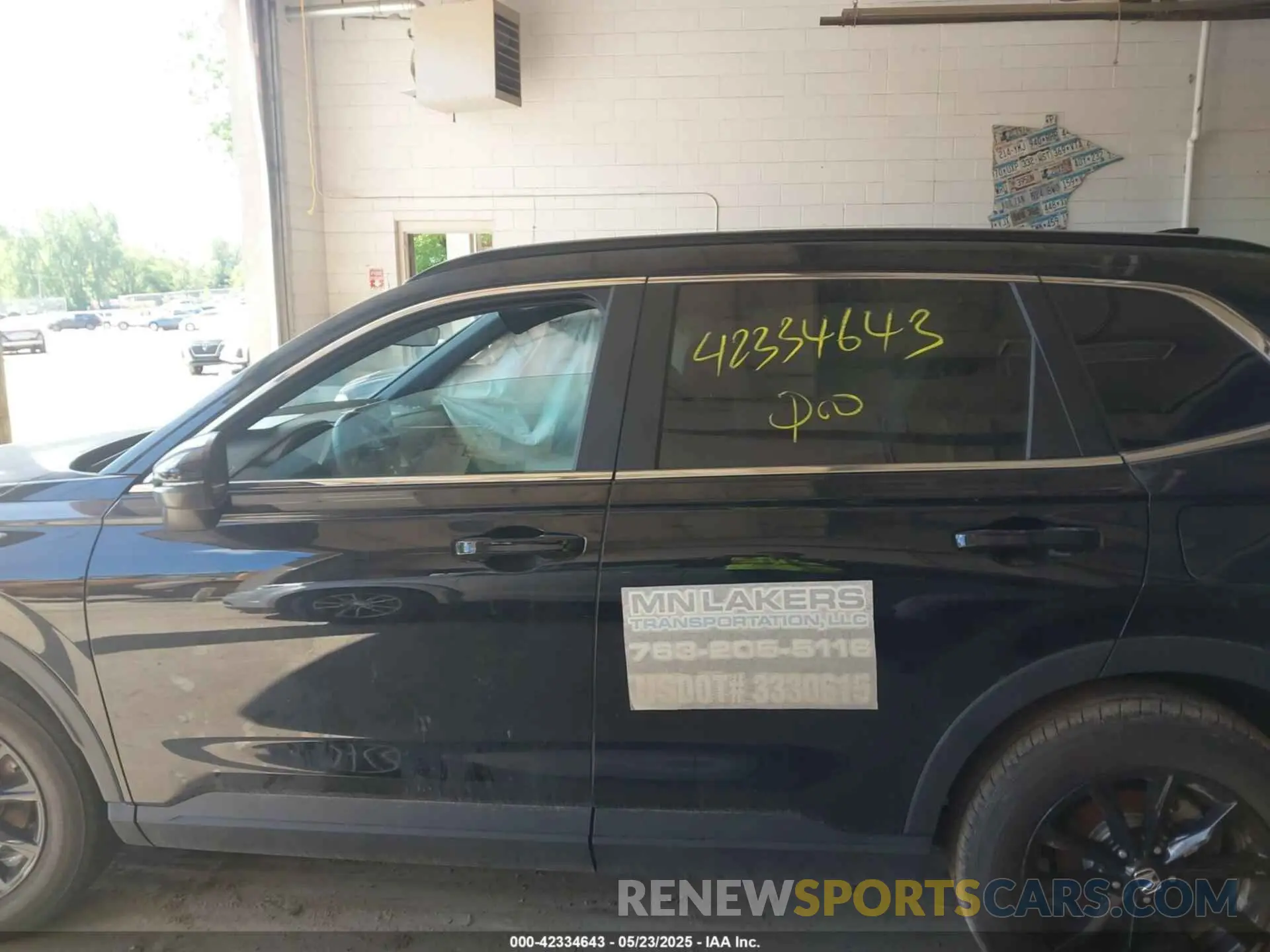 14 Photograph of a damaged car 2HKRS6H80SH808398 HONDA CR-V HYBRID 2025