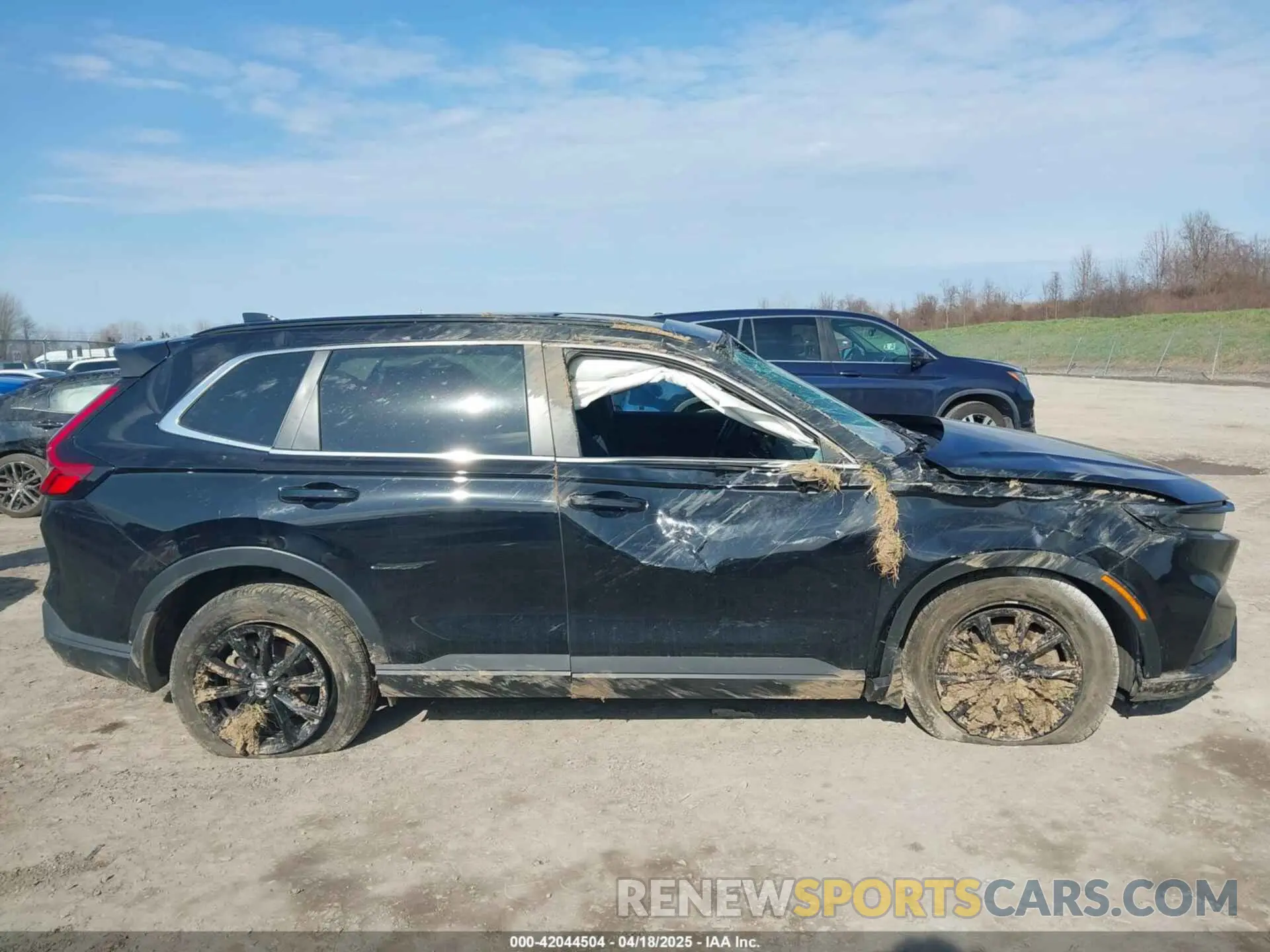 14 Photograph of a damaged car 2HKRS6H83SH813725 HONDA CR-V HYBRID 2025
