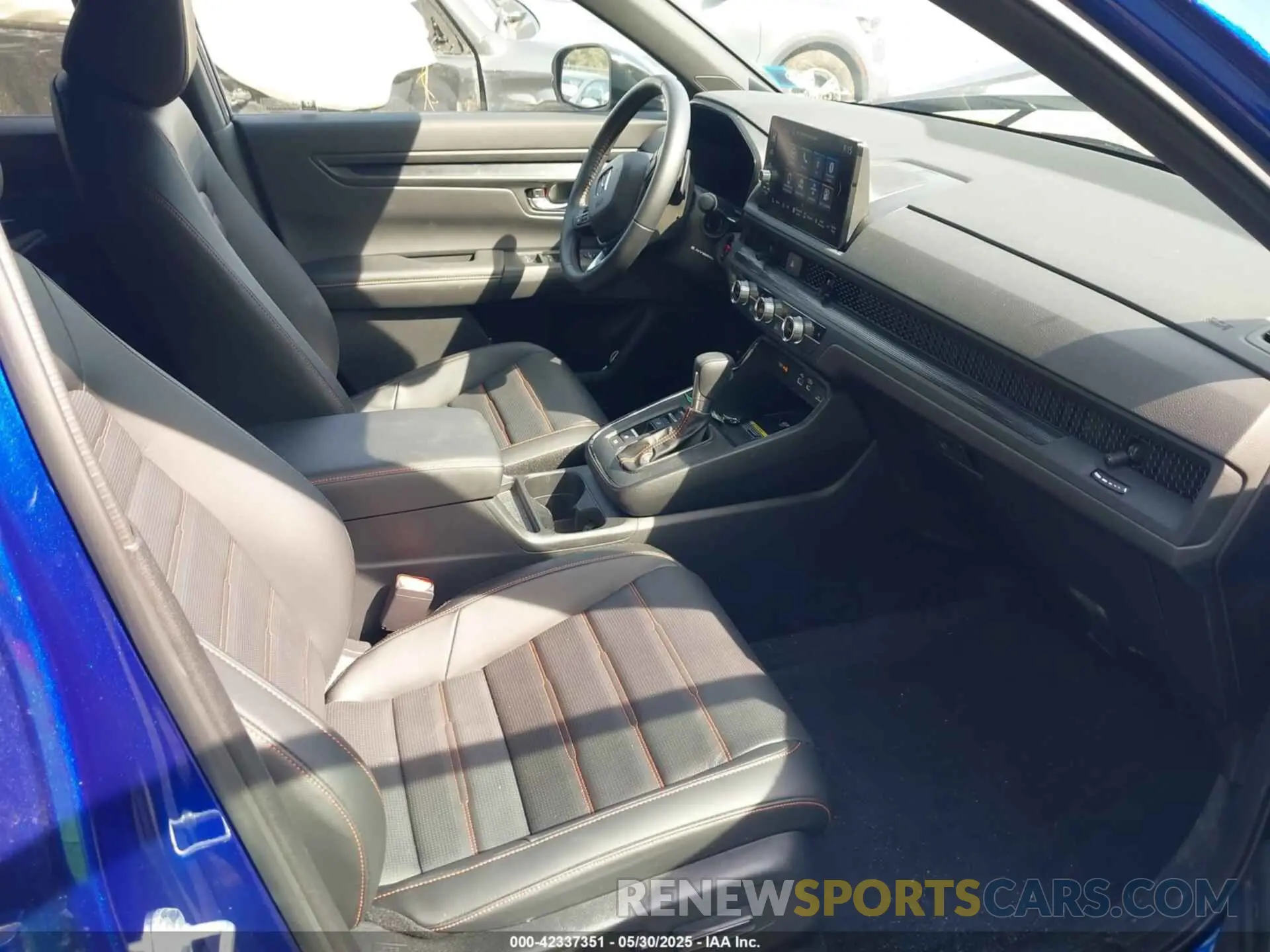 5 Photograph of a damaged car 2HKRS6H87SH808012 HONDA CR-V HYBRID 2025