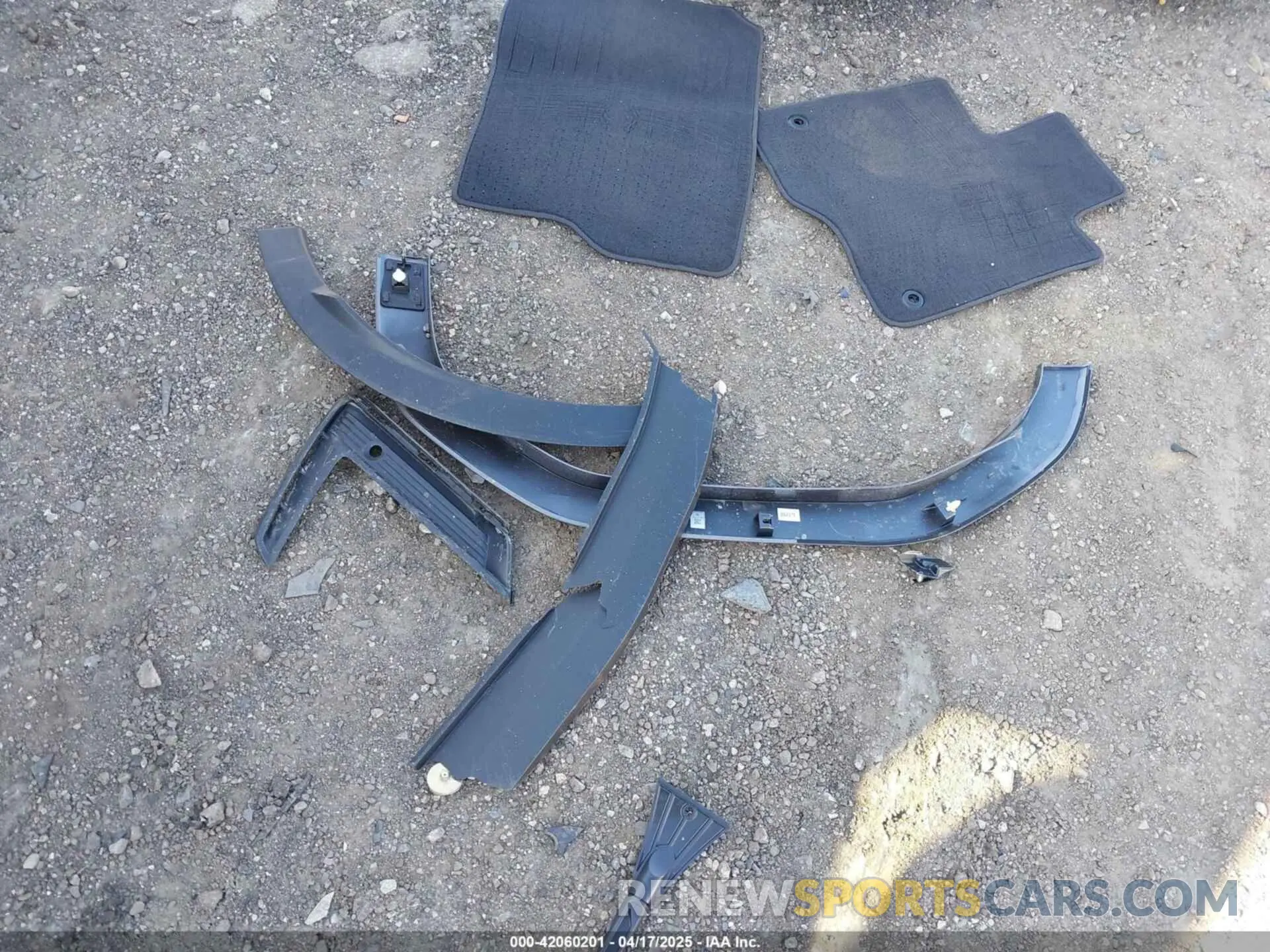 12 Photograph of a damaged car 2HKRS6H90SH809835 HONDA CR-V HYBRID 2025