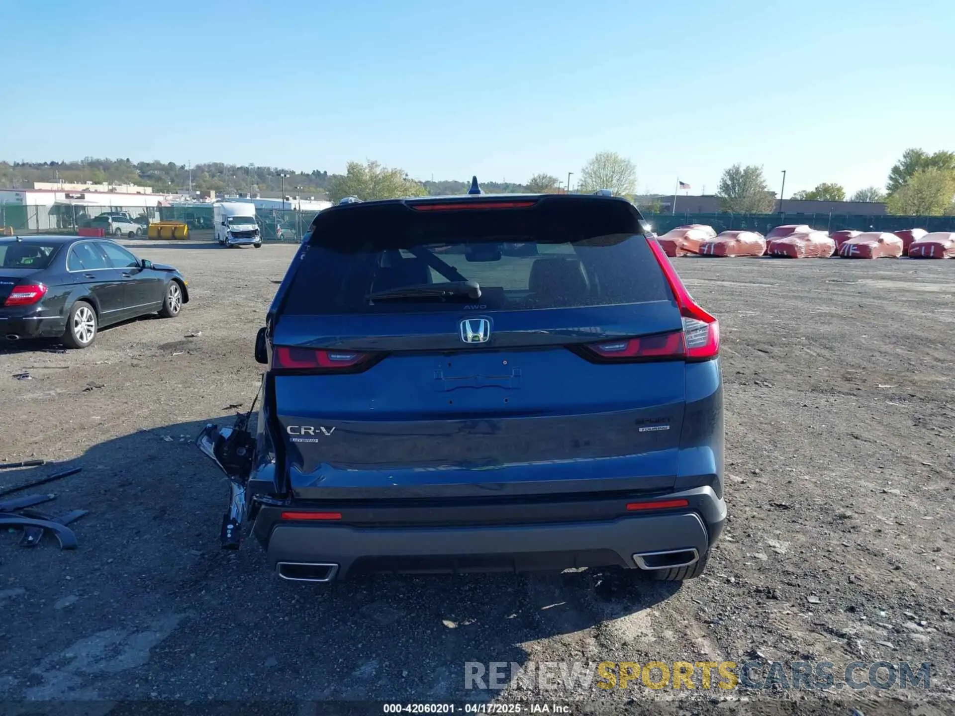 17 Photograph of a damaged car 2HKRS6H90SH809835 HONDA CR-V HYBRID 2025