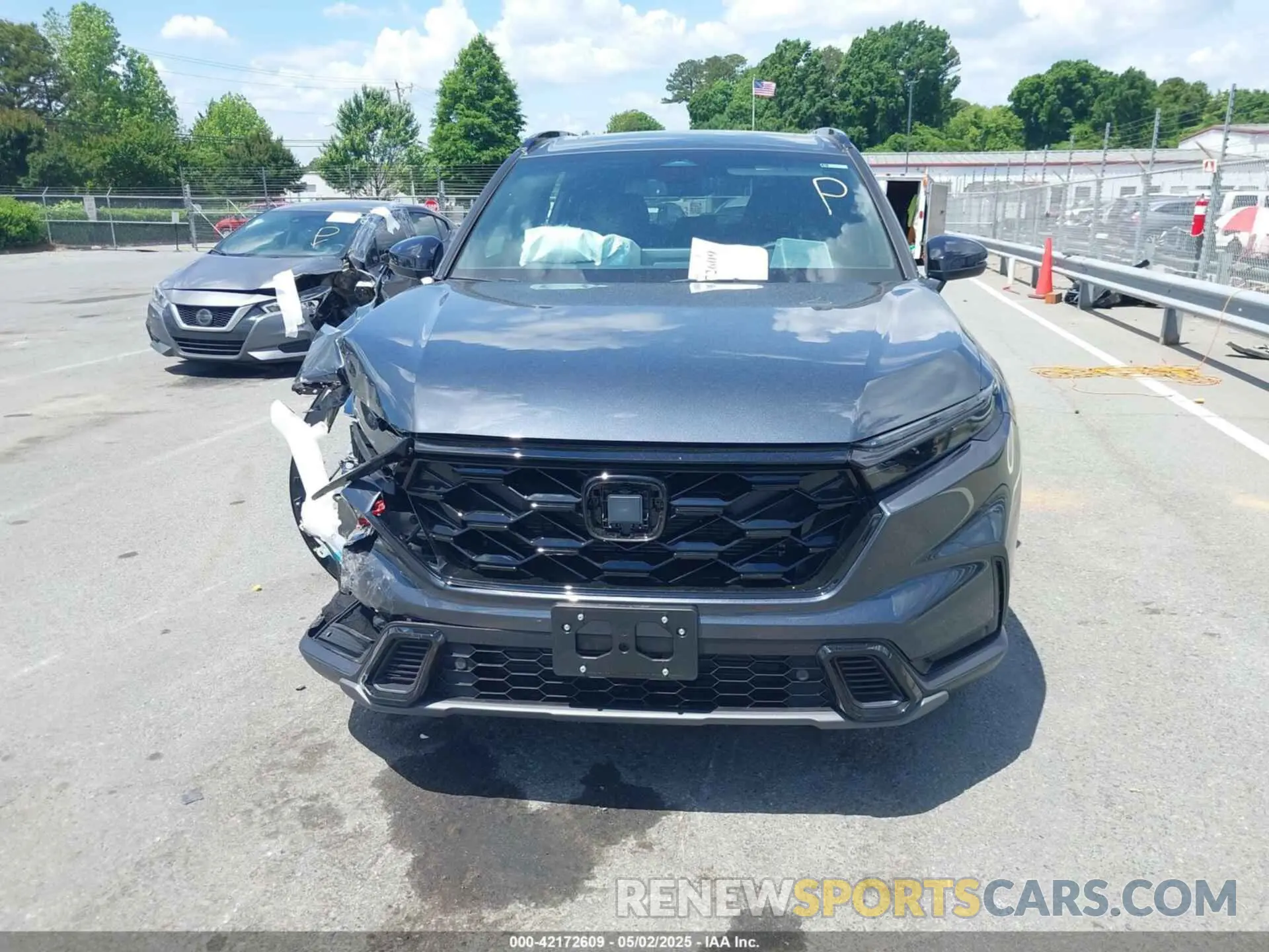 12 Photograph of a damaged car 5J6RS5H82SL009335 HONDA CR-V HYBRID 2025