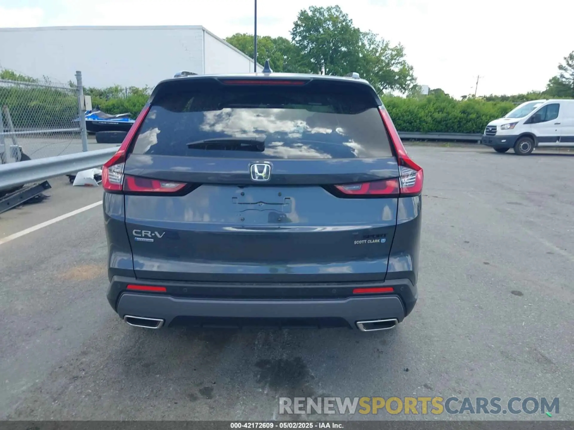 16 Photograph of a damaged car 5J6RS5H82SL009335 HONDA CR-V HYBRID 2025