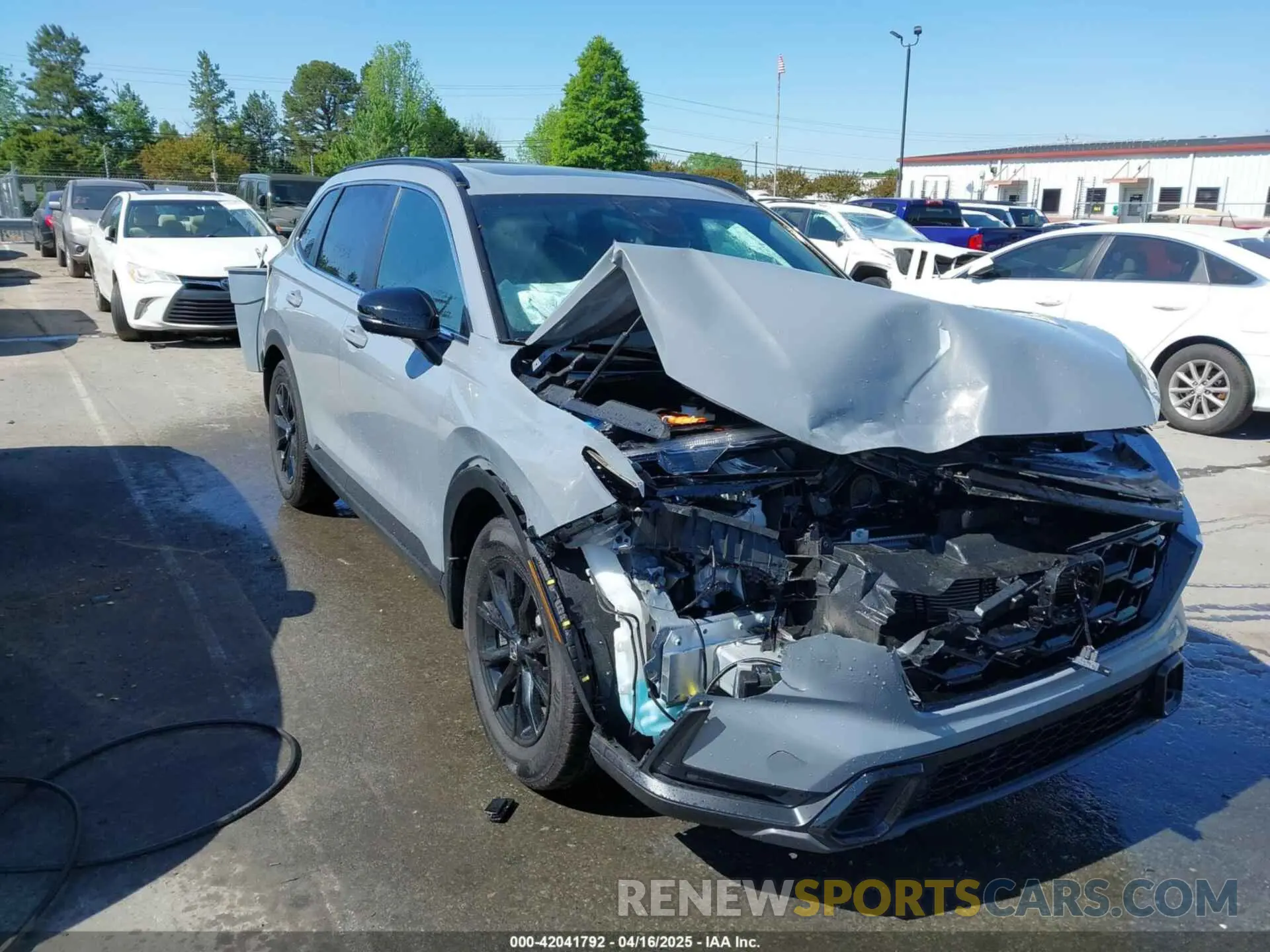 1 Photograph of a damaged car 5J6RS5H89SL003113 HONDA CR-V HYBRID 2025