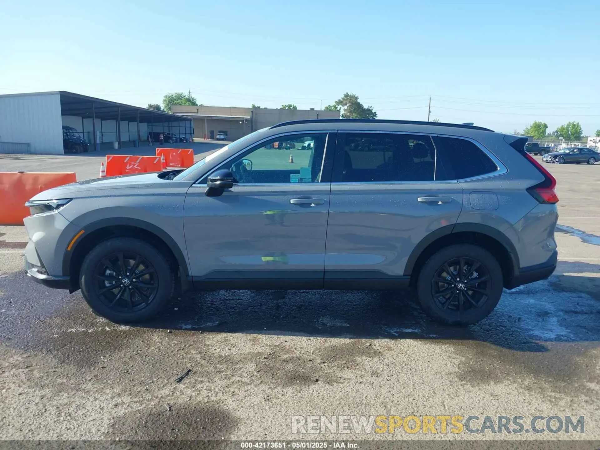13 Photograph of a damaged car 5J6RS6H57SL024649 HONDA CR-V HYBRID 2025