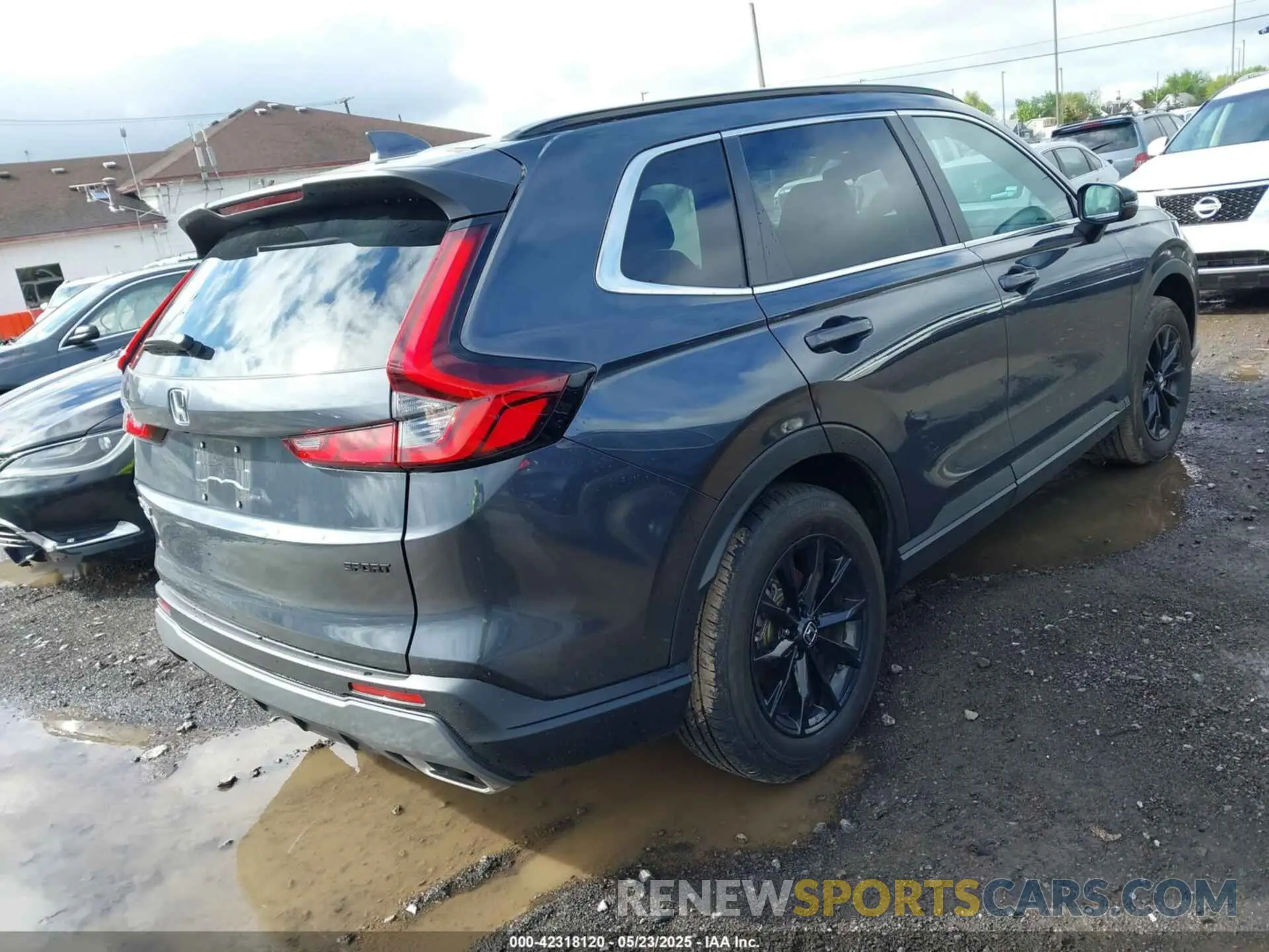 4 Photograph of a damaged car 5J6RS6H5XSL022927 HONDA CR-V HYBRID 2025